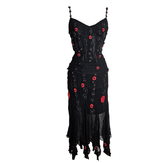 Ensemble noir brodé de roses rouges