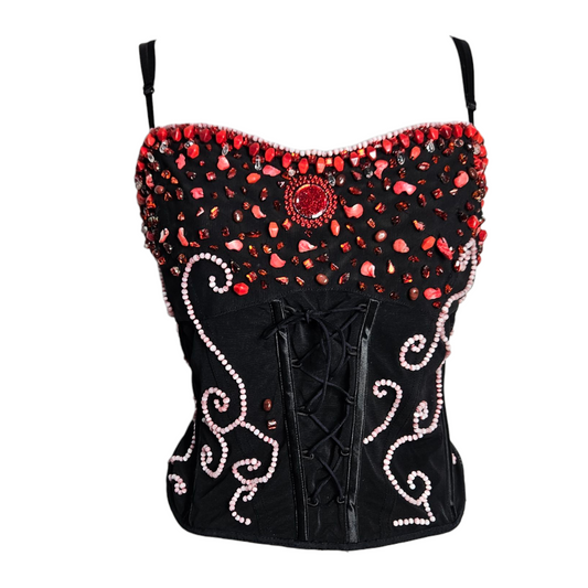 Haut brodé de perles et pierres