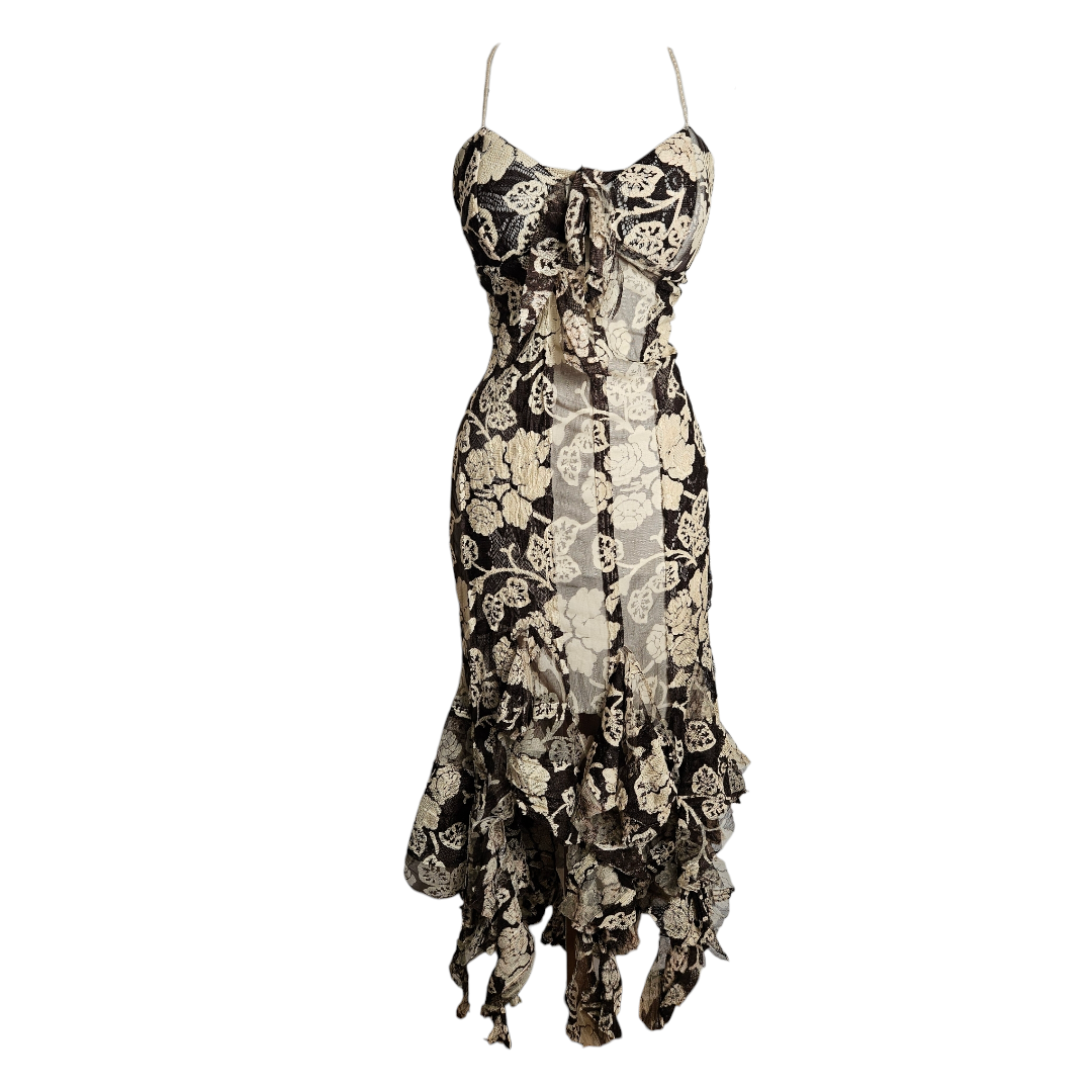 Robe dos nu en dentelle