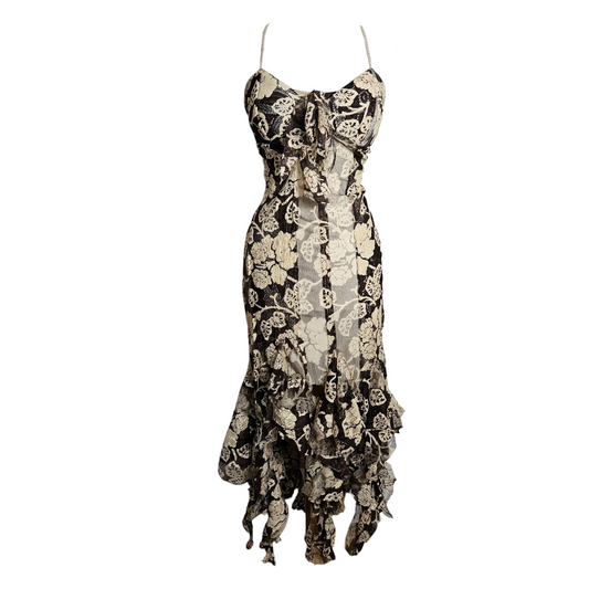 Robe dos nu en dentelle