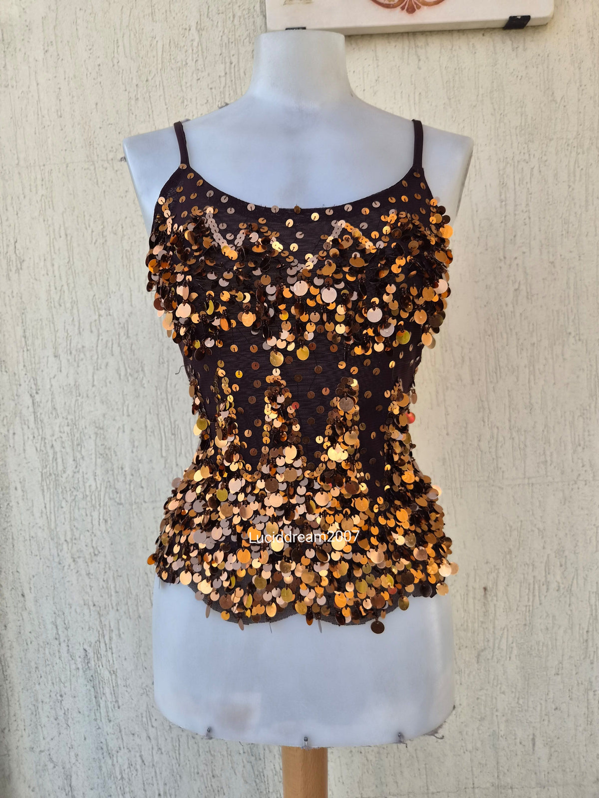 Haut en voile marron brodé de sequins