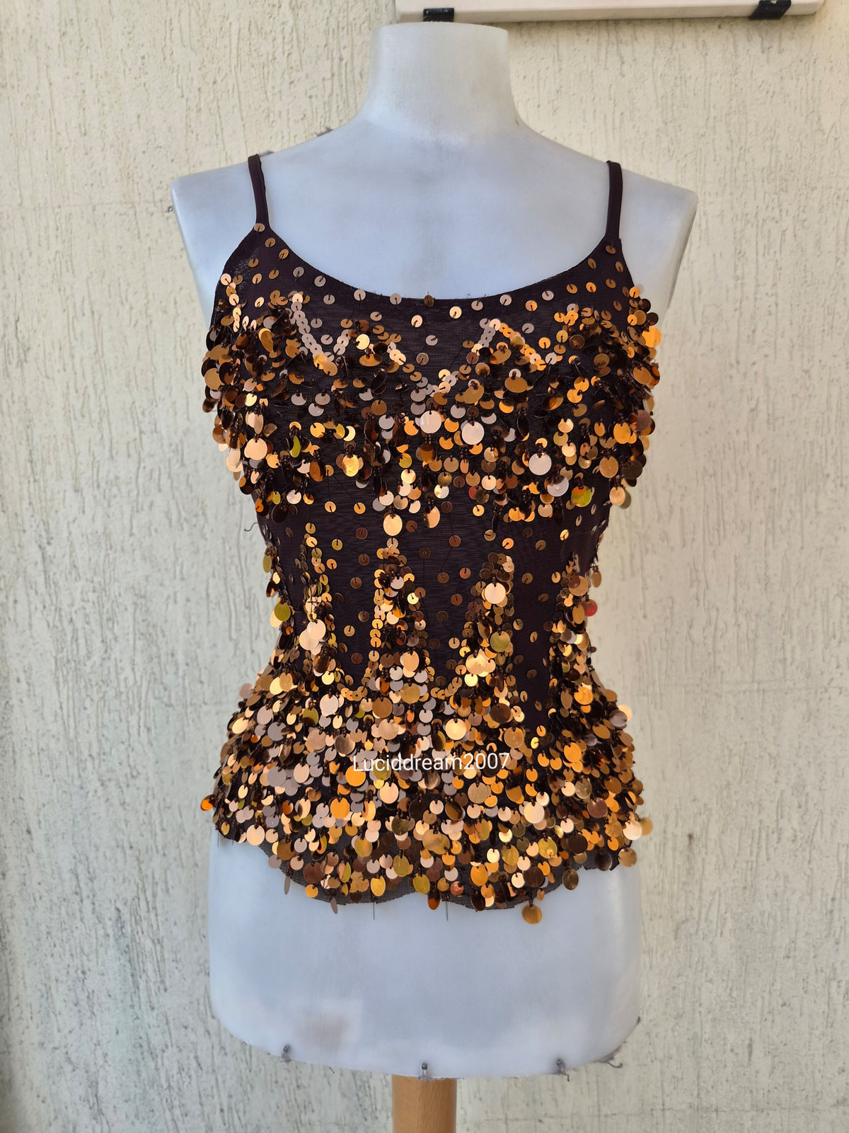 Haut en voile marron brodé de sequins