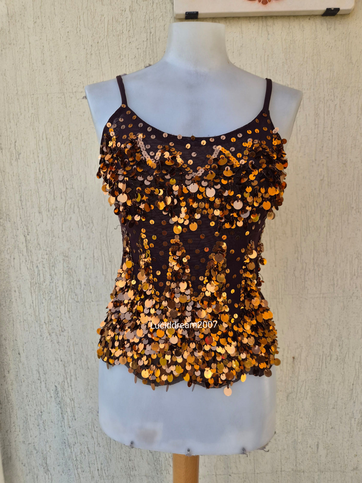 Haut en voile marron brodé de sequins