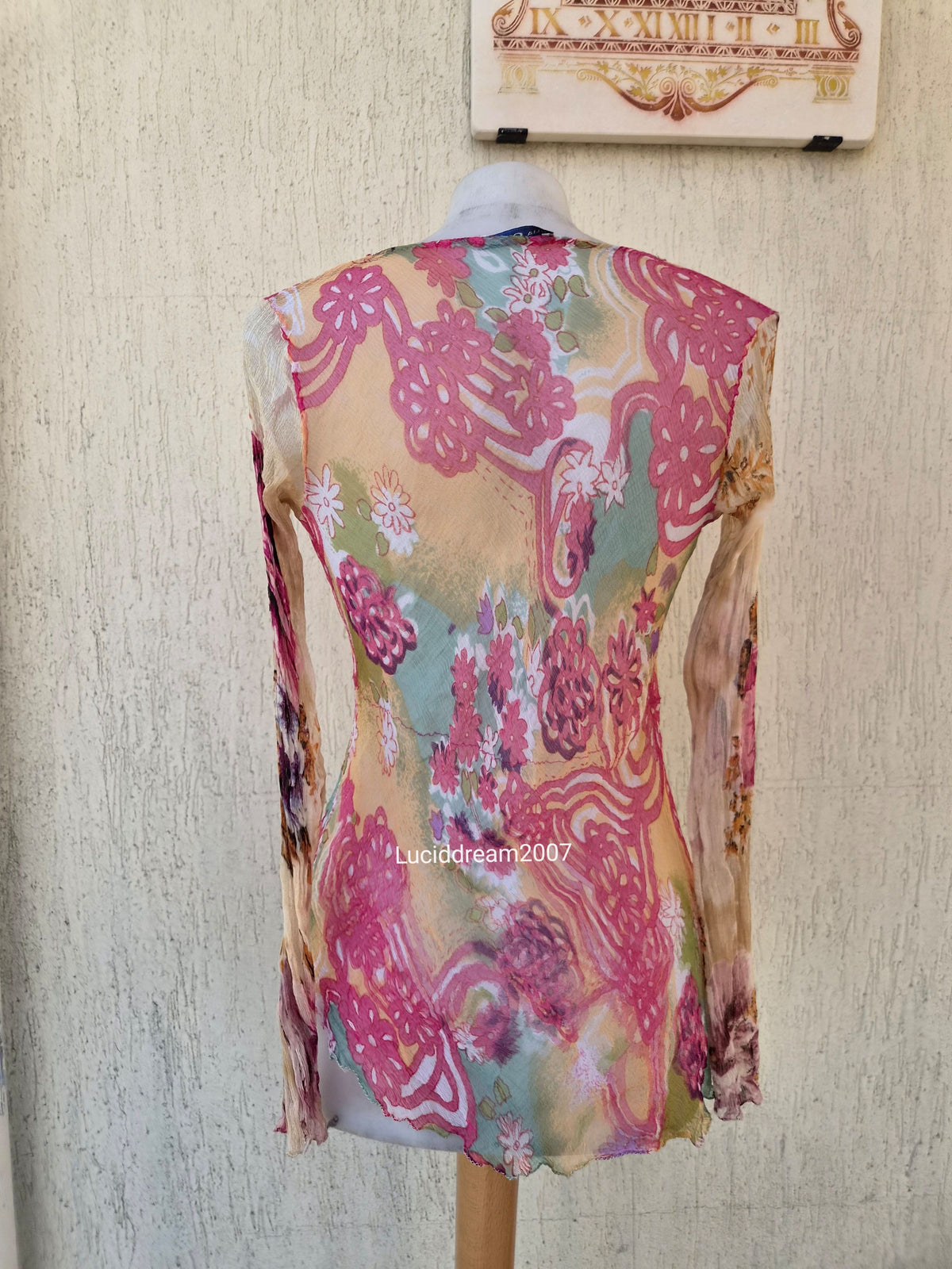 Haut en voile floral brodé