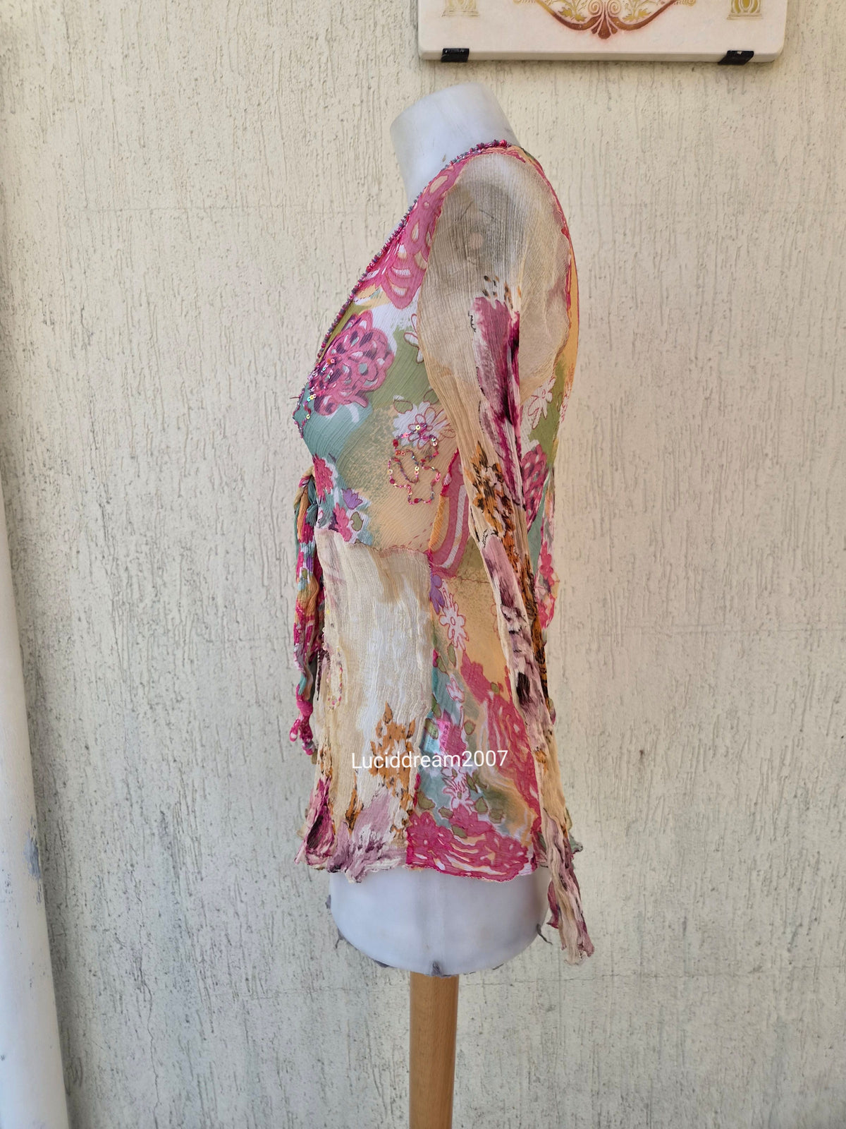 Haut en voile floral brodé
