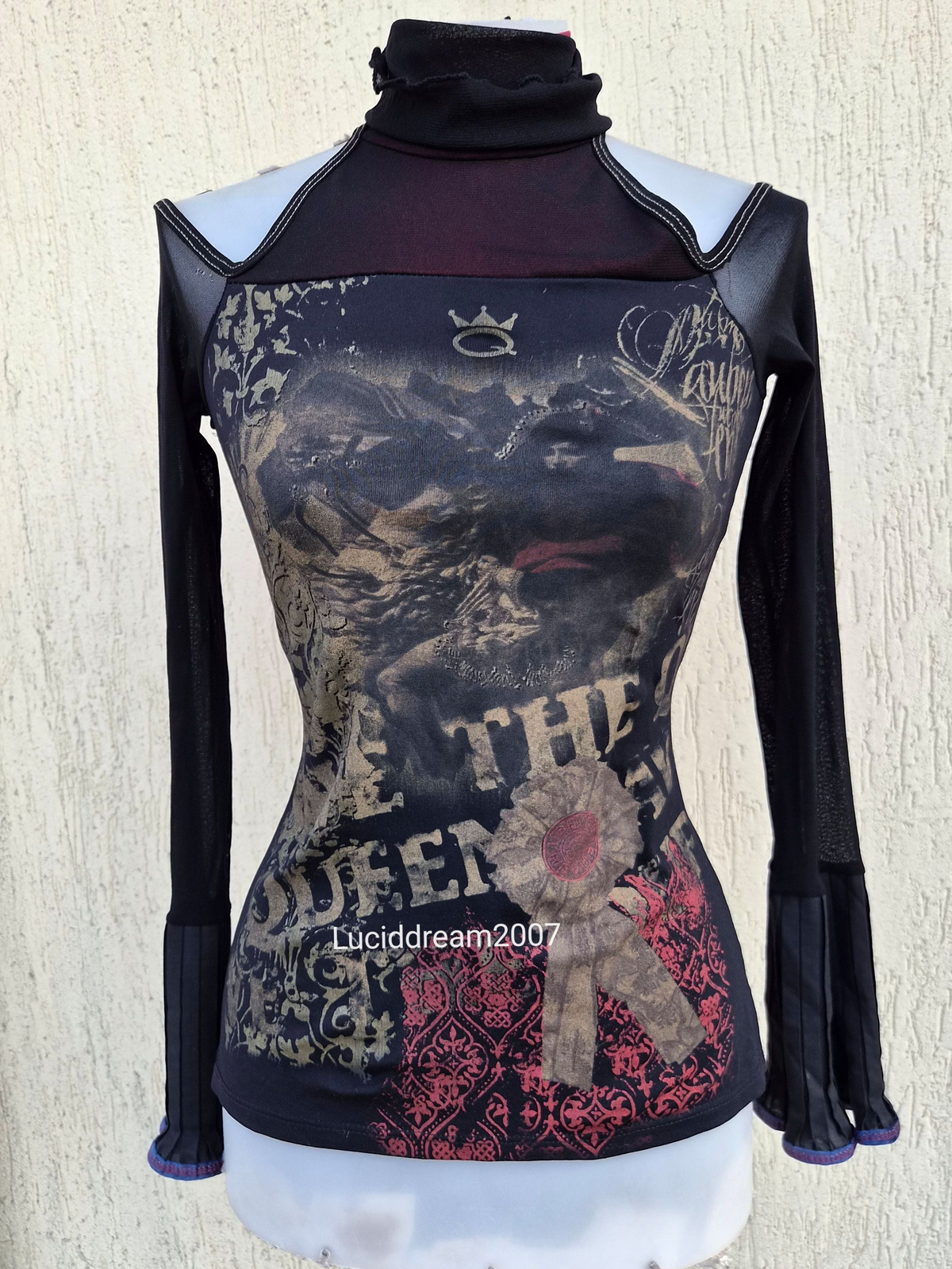 Save The Queen voile top