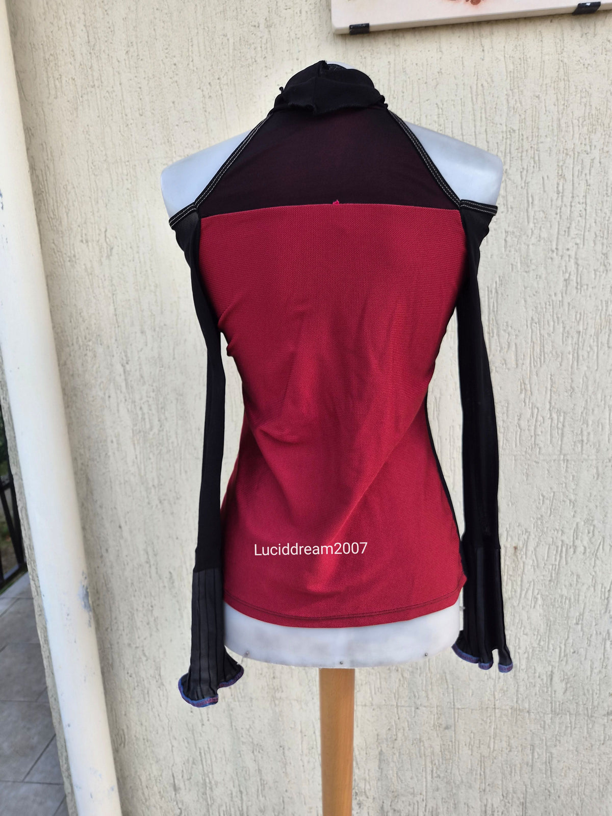 Save The Queen voile top