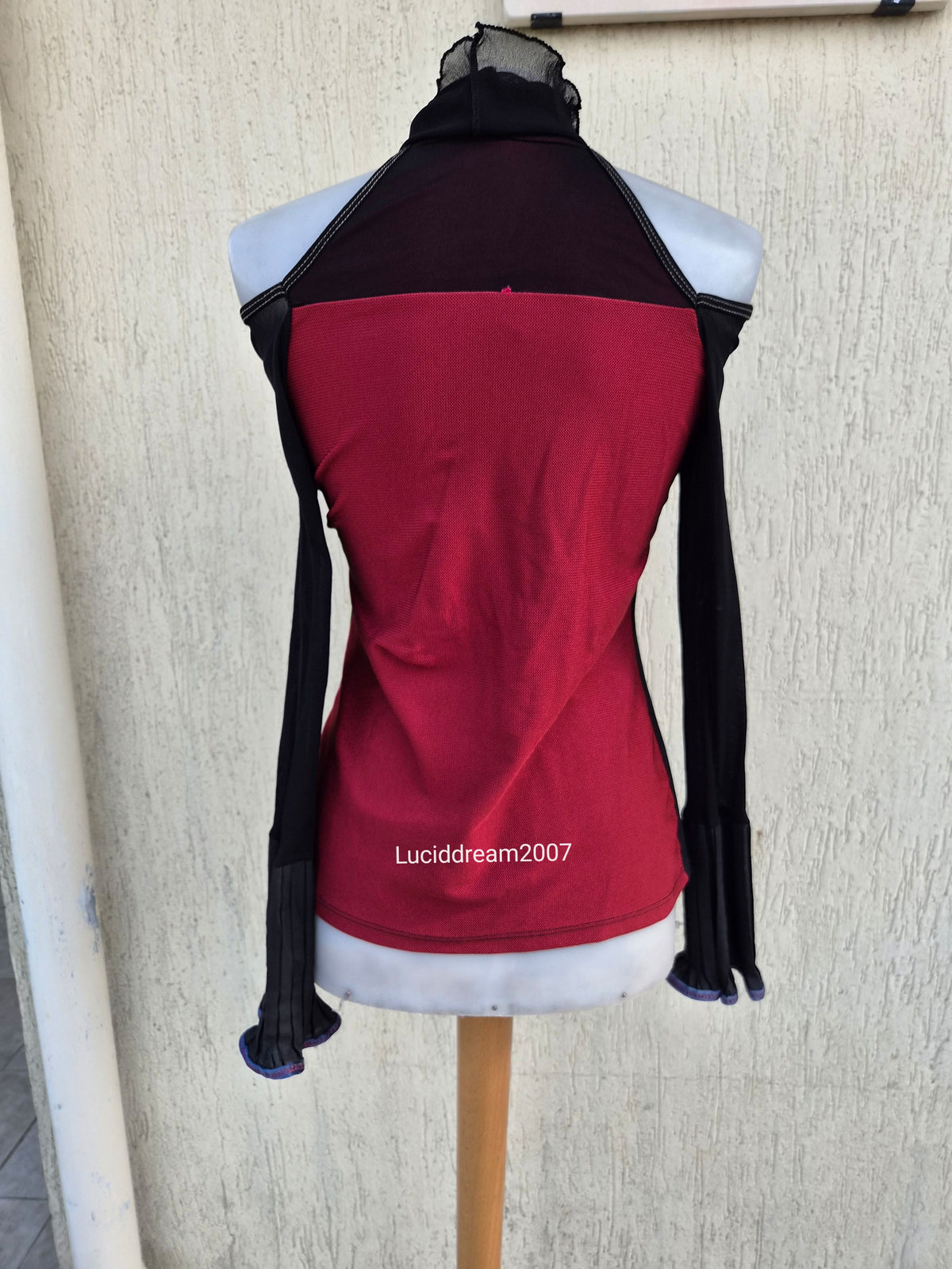 Save The Queen voile top