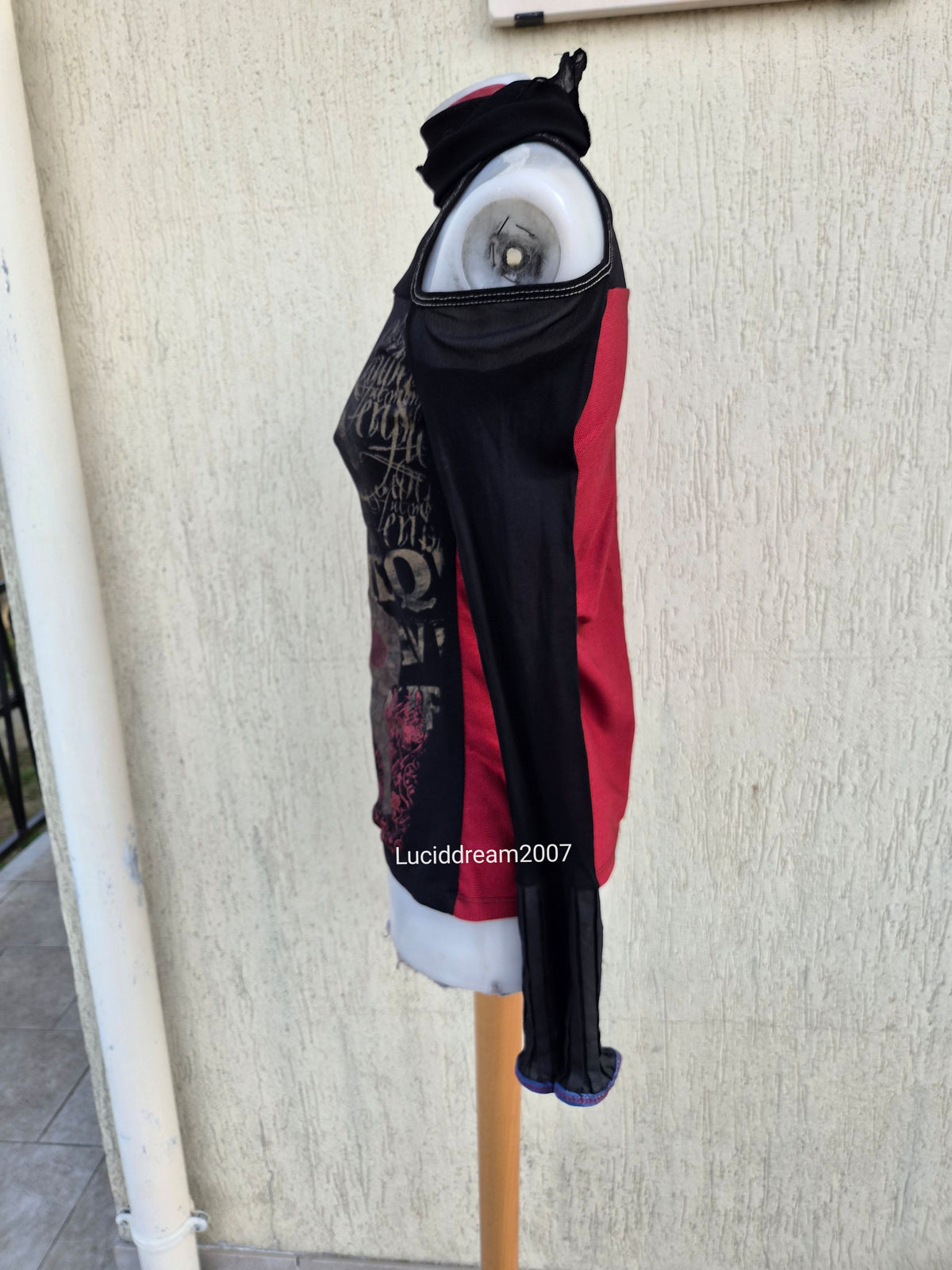 Save The Queen voile top