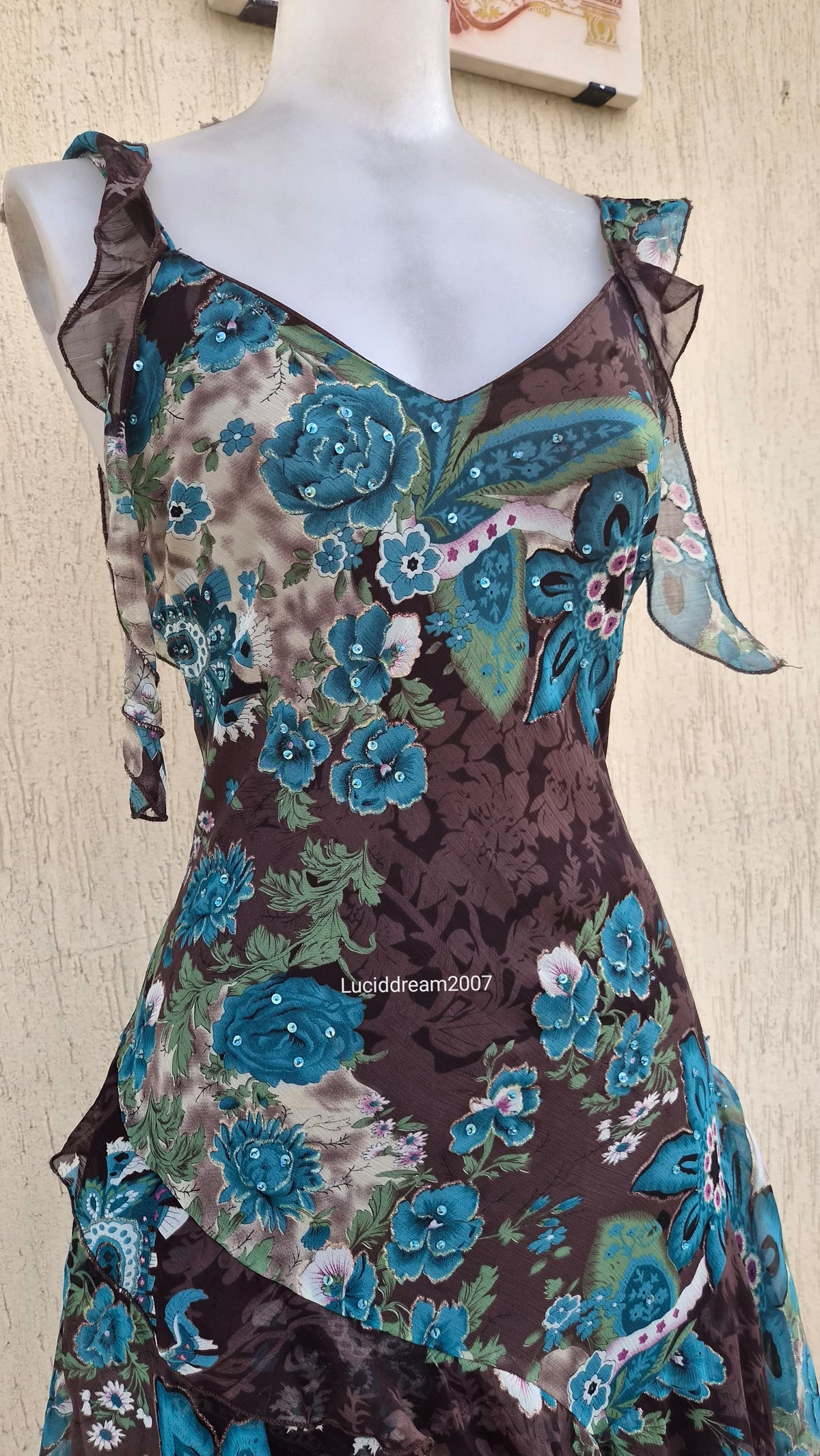 Robe en voile floral bleue et marron