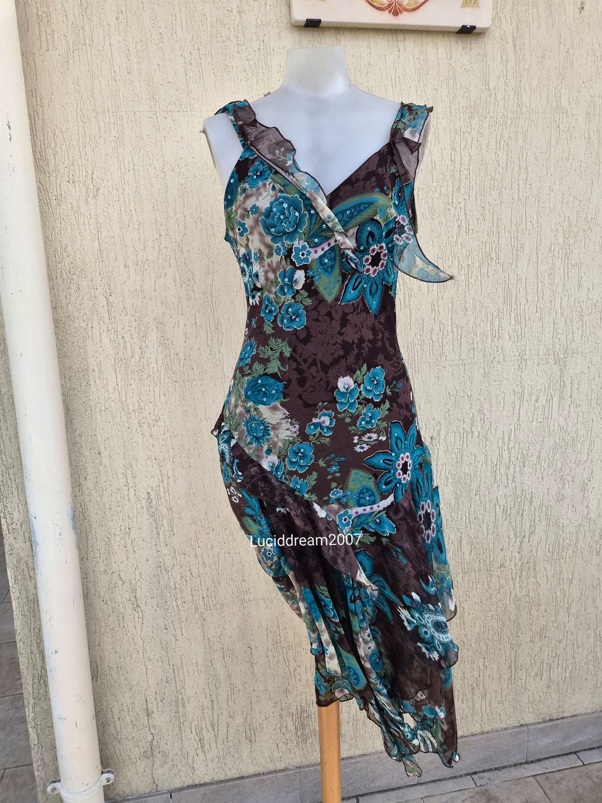 Robe en voile floral bleue et marron