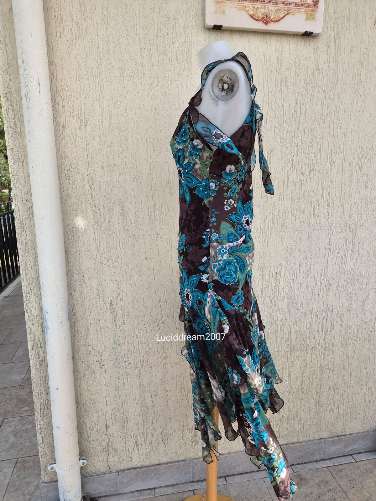 Robe en voile floral bleue et marron