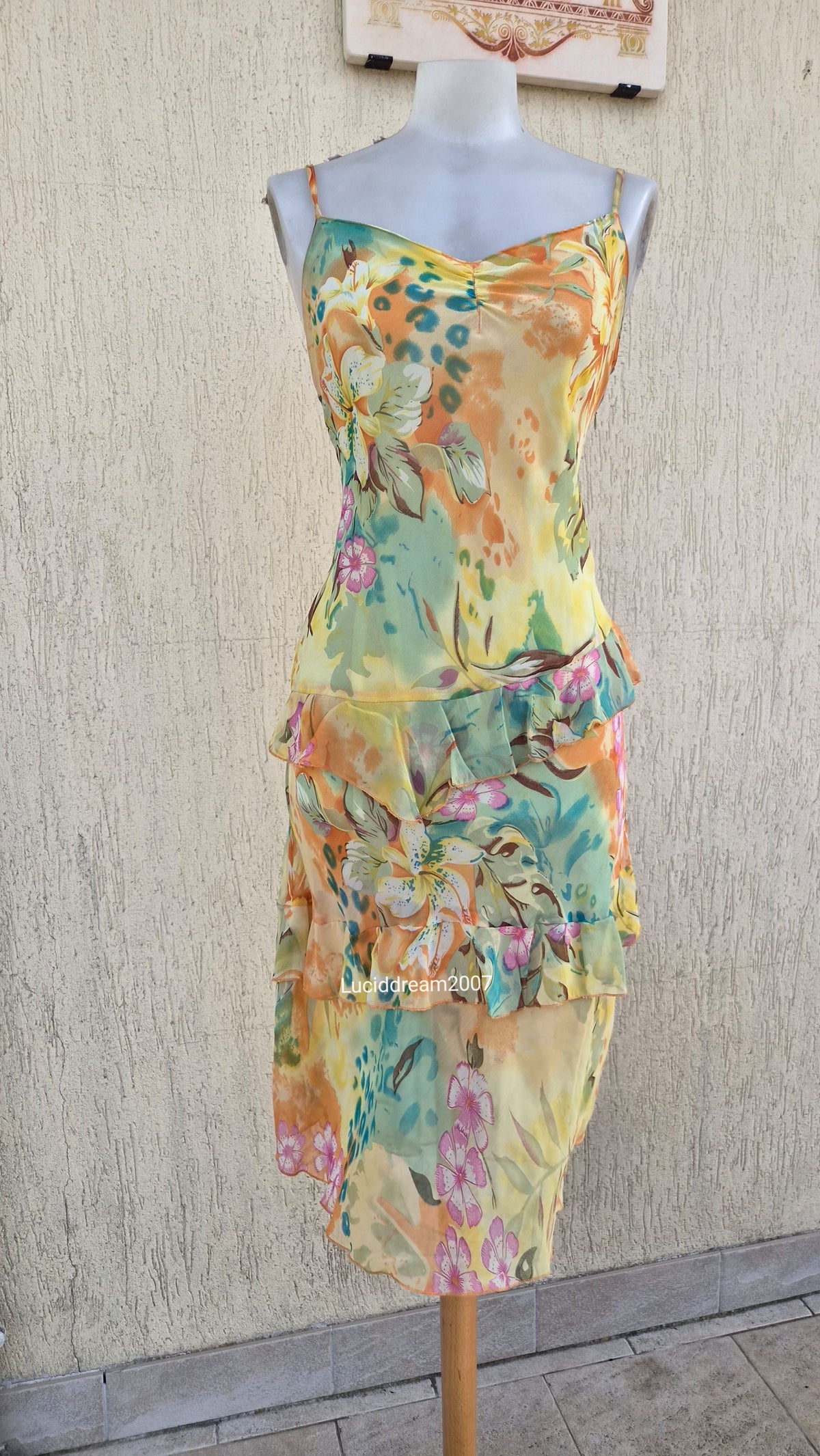 Robe en voile florale jaune
