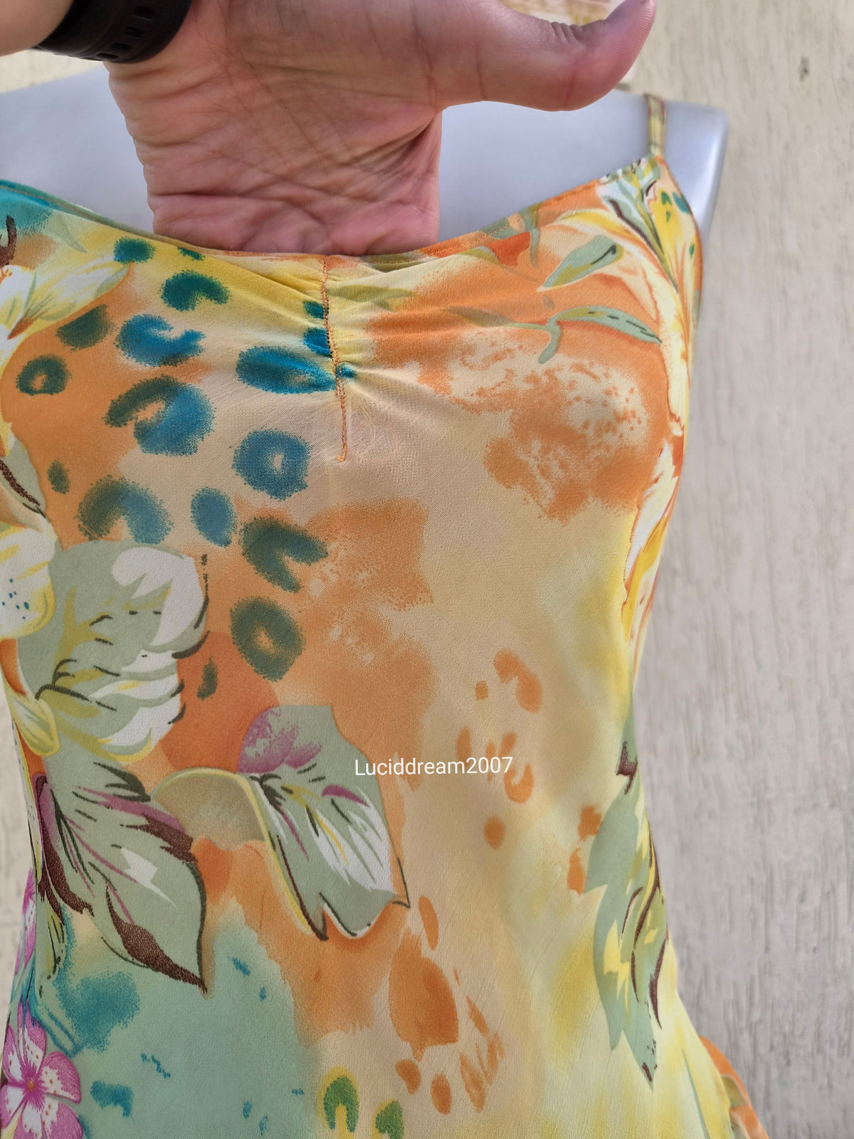 Robe en voile florale jaune