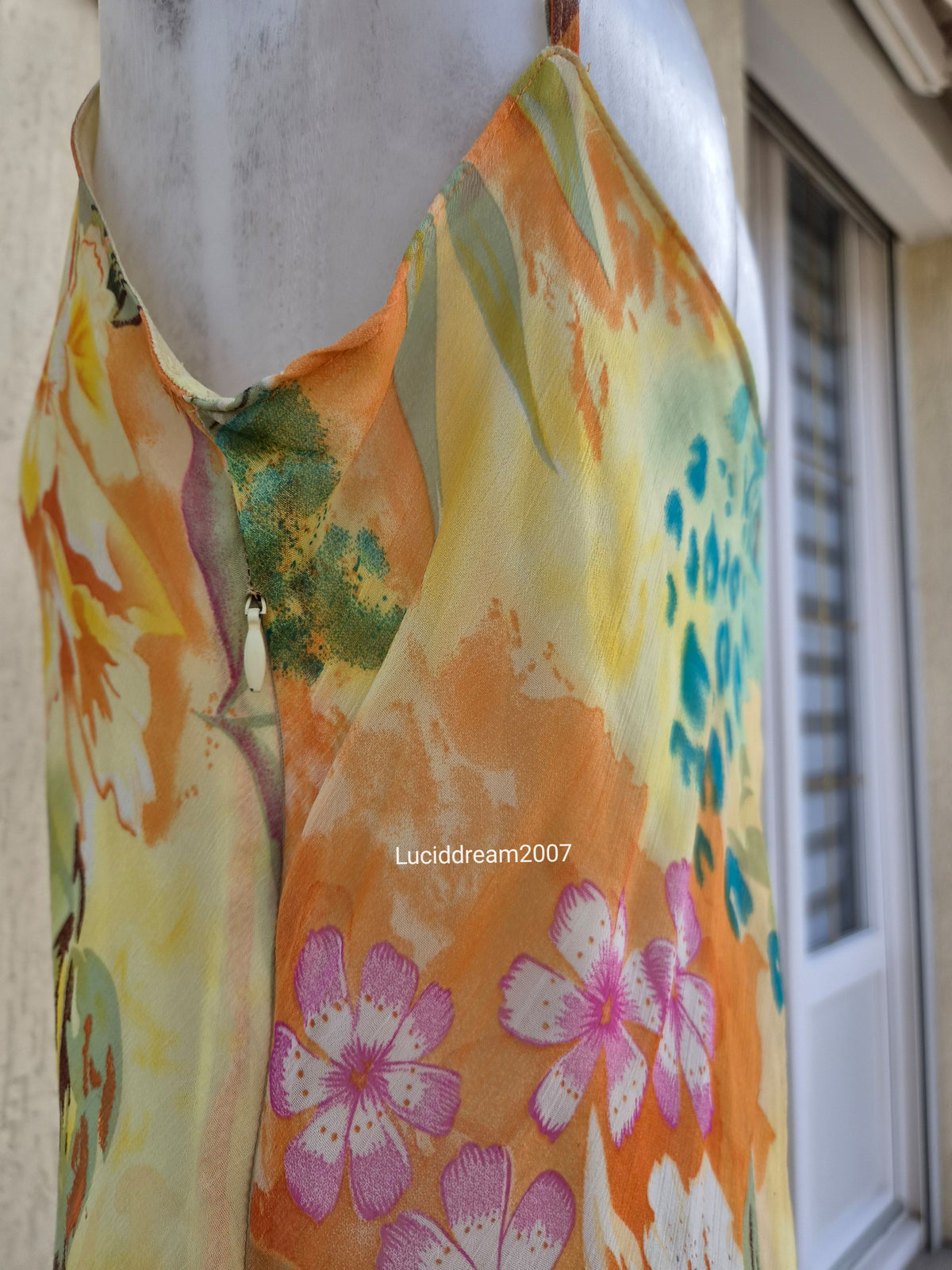 Robe en voile florale jaune