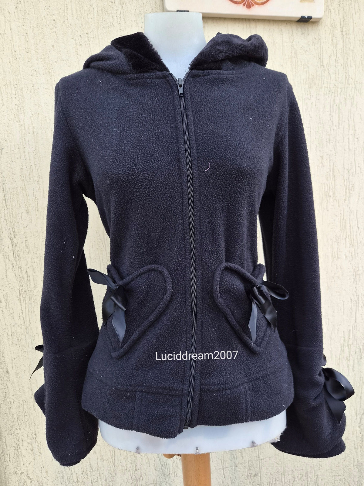 Short lace-up back jacket