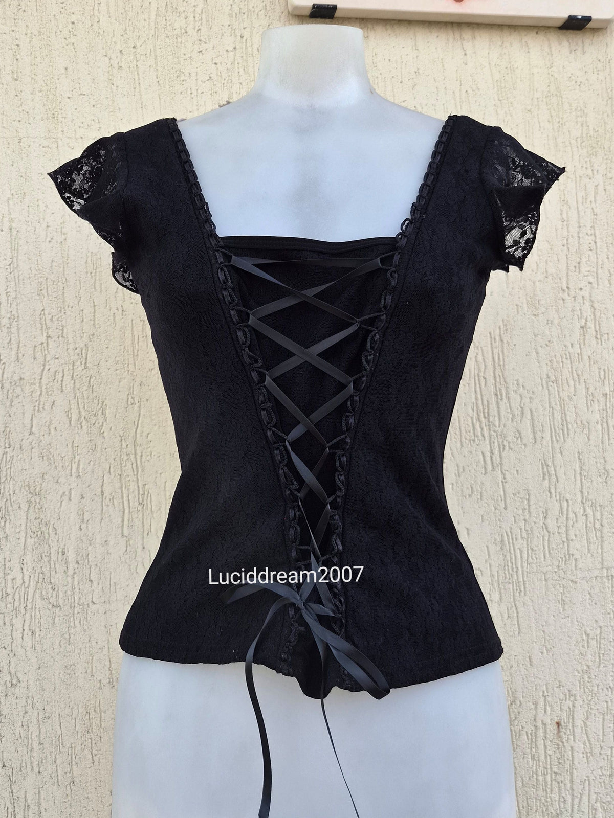 Haut esprit corset avec dentelle
