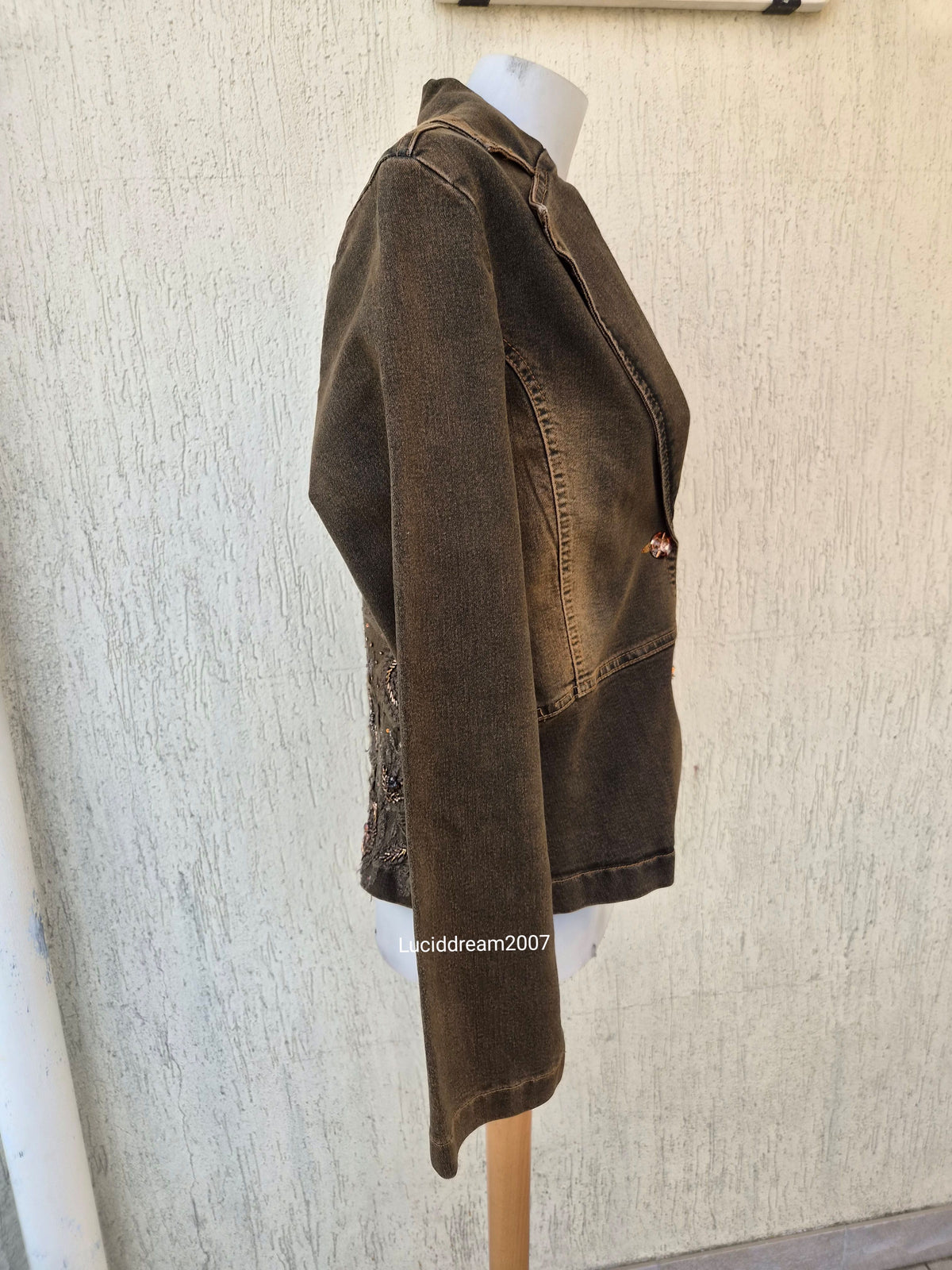 Embroidered denim jacket