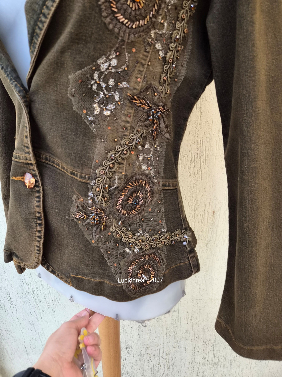 Embroidered denim jacket