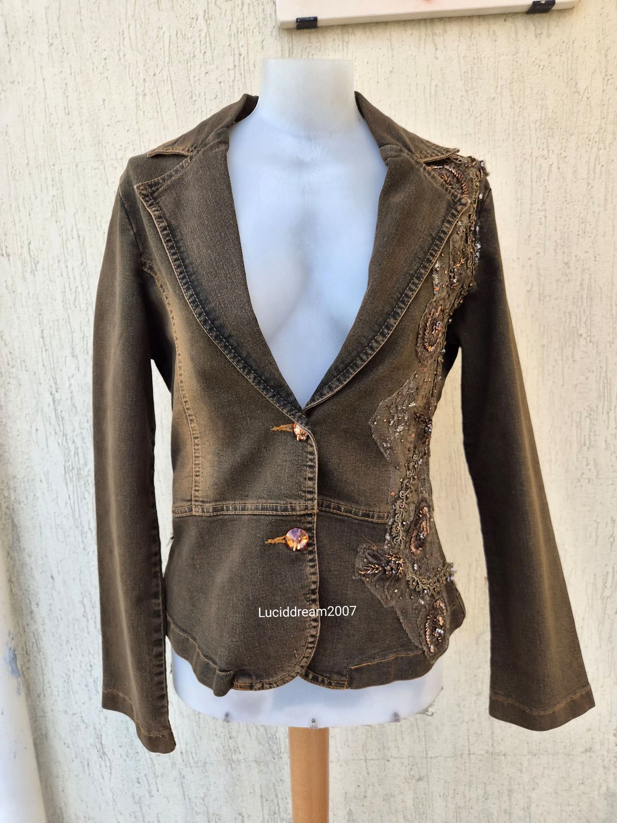 Embroidered denim jacket