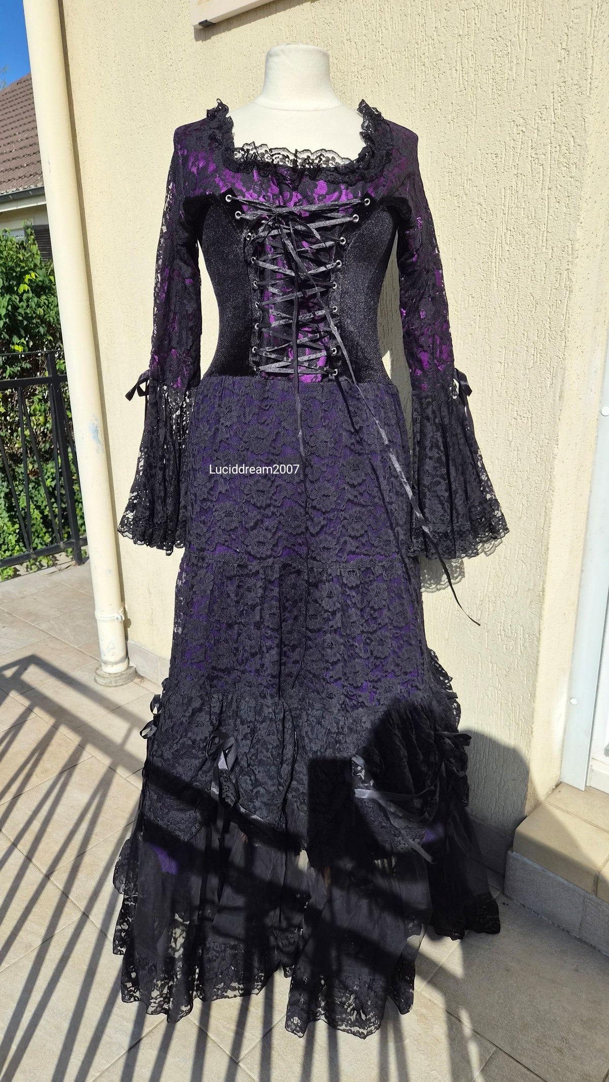 Robe en dentelle et velours BARES