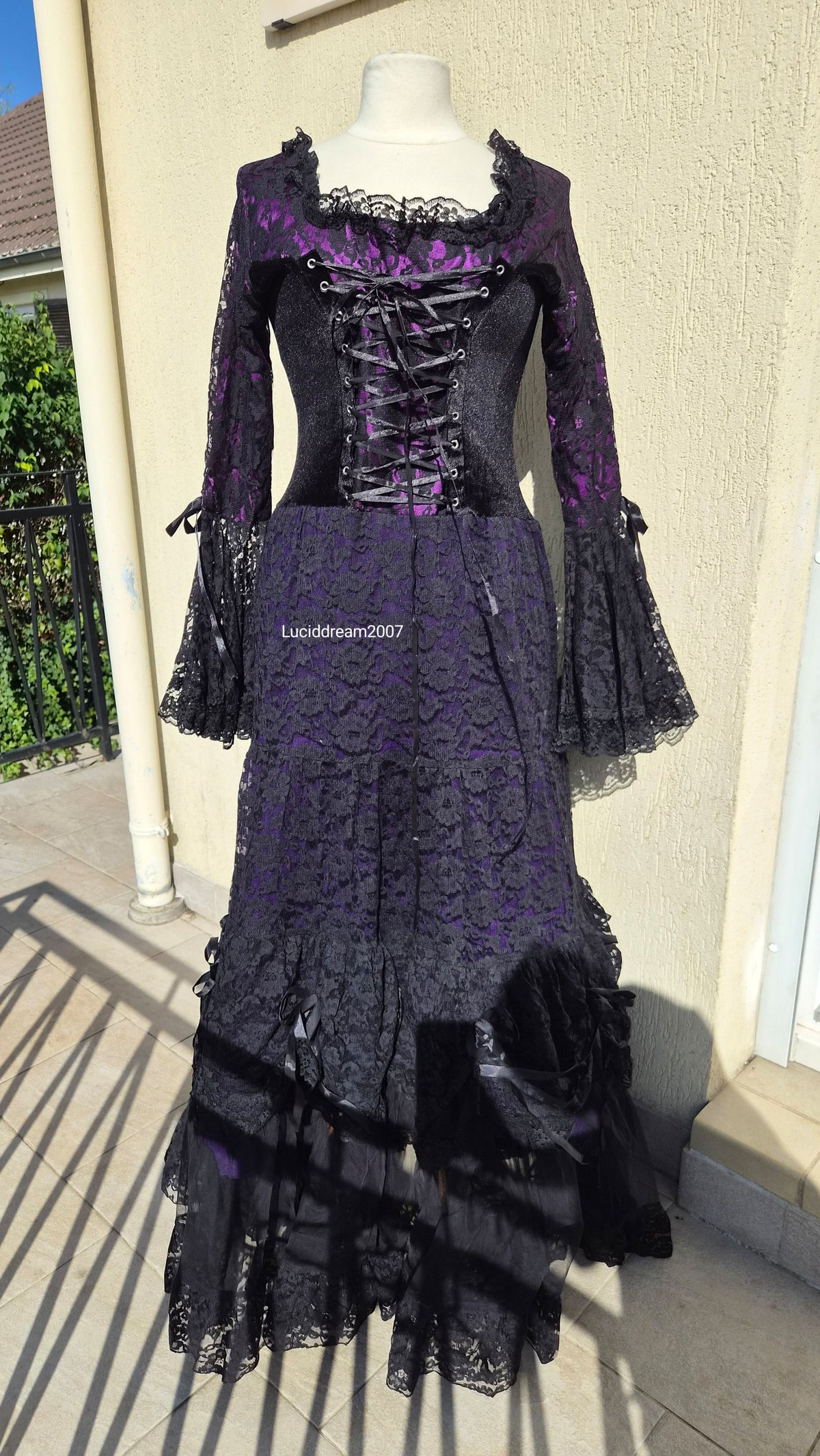 Robe en dentelle et velours BARES