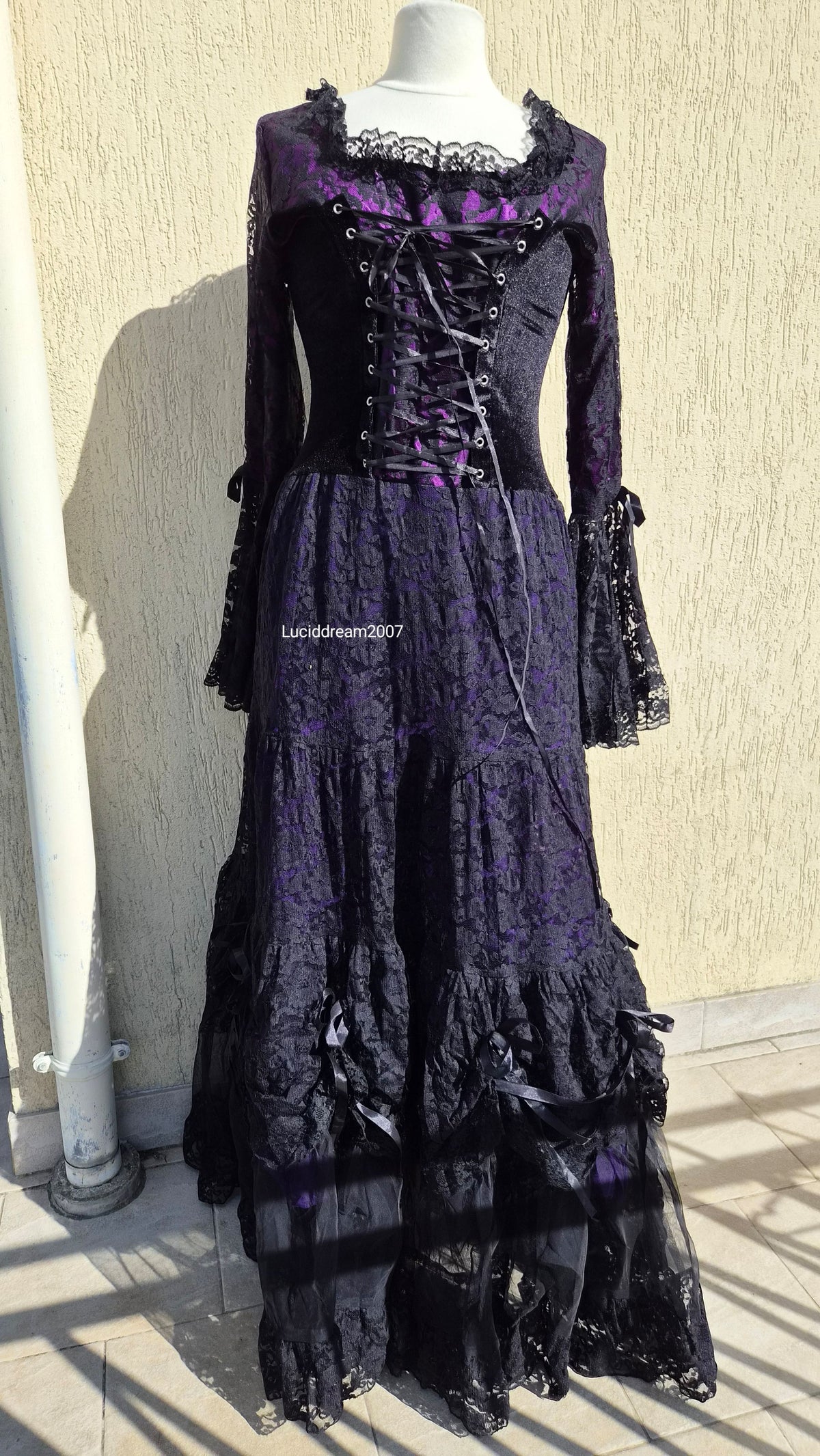 Robe en dentelle et velours BARES