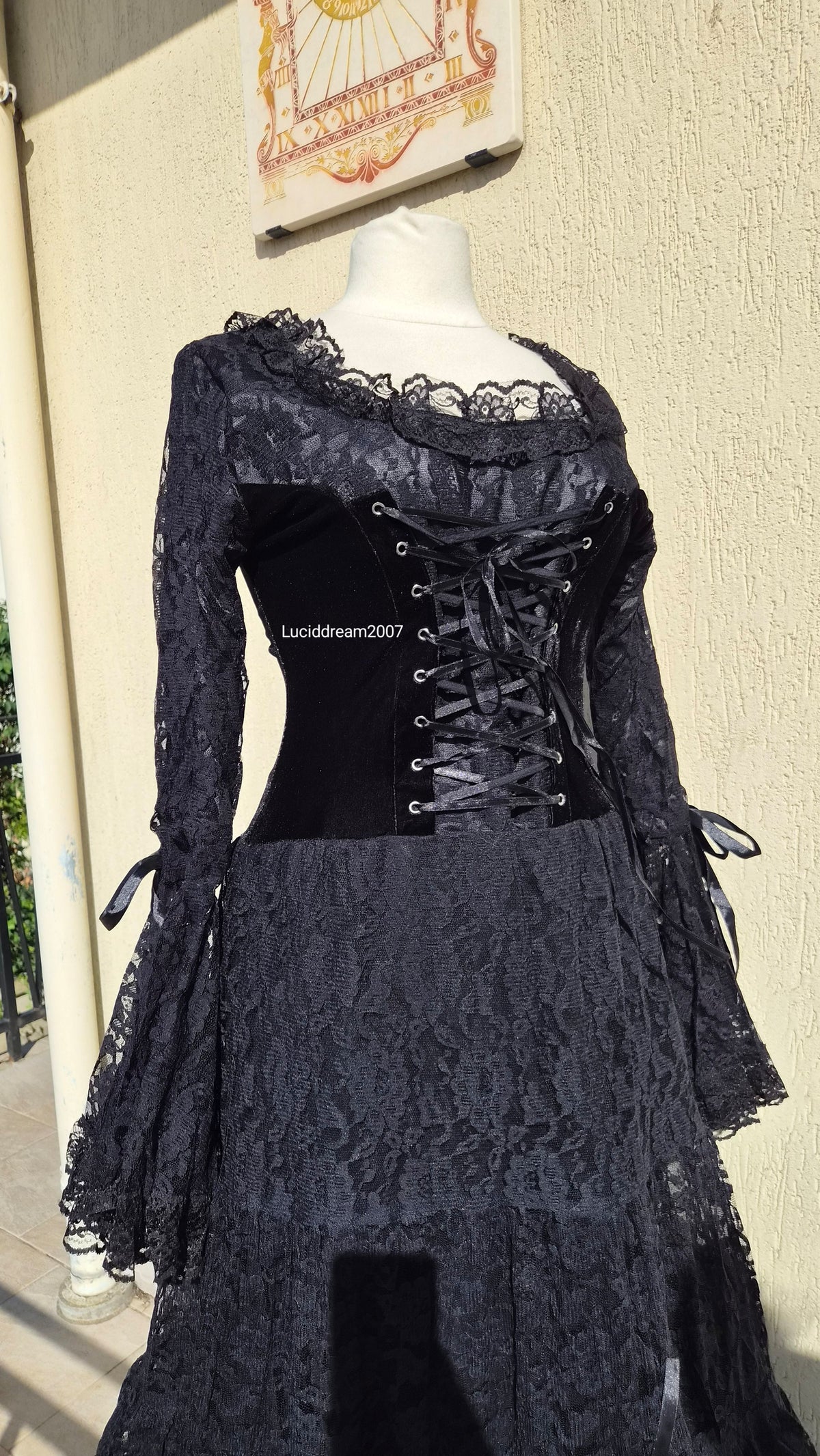 Robe en dentelle et velours BARES