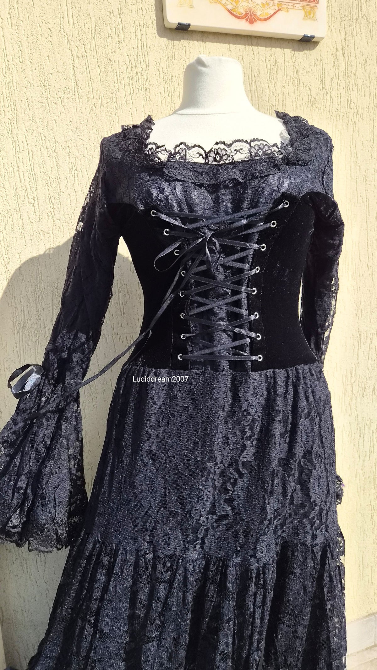 Robe en dentelle et velours BARES