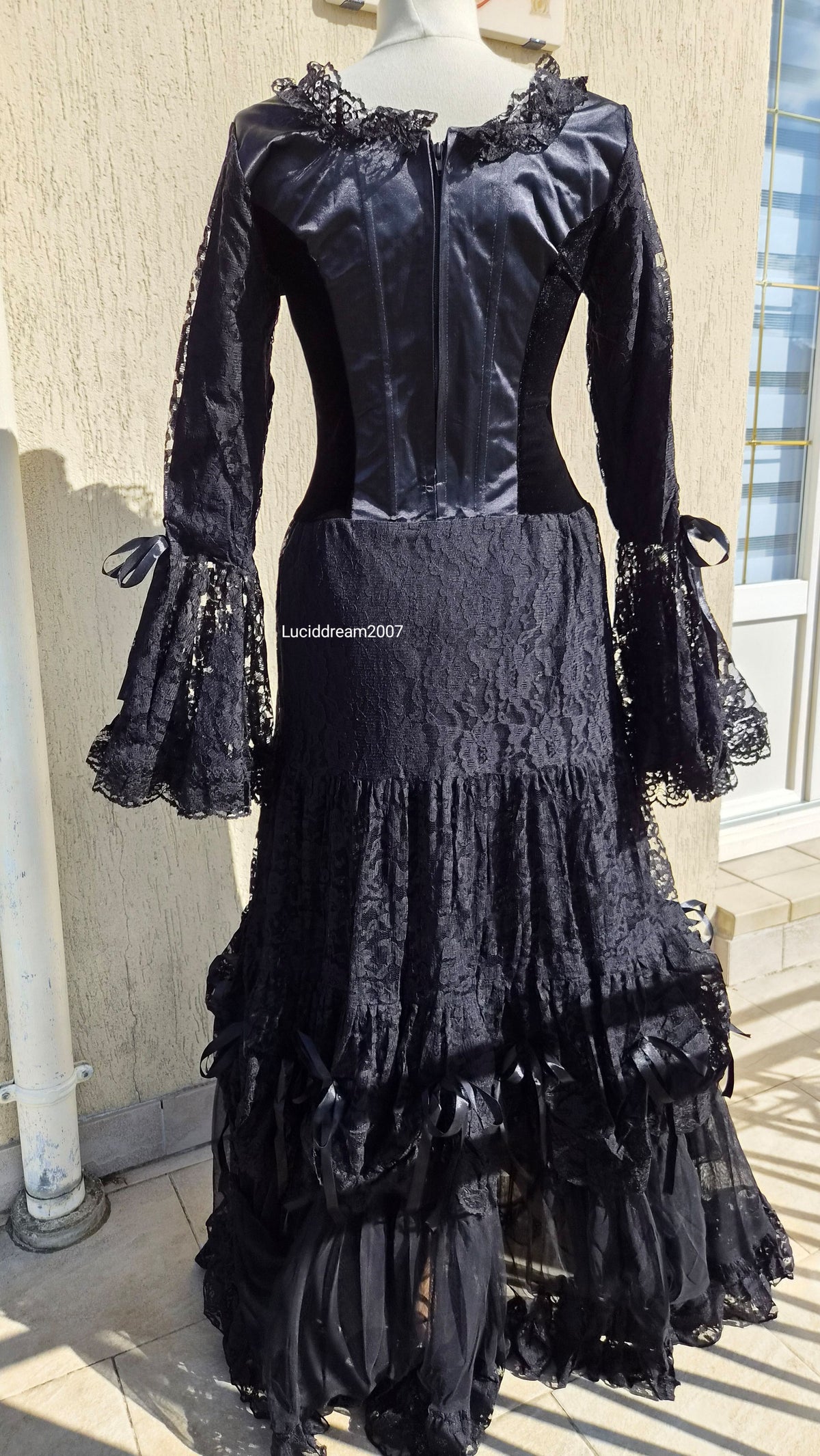 Robe en dentelle et velours BARES