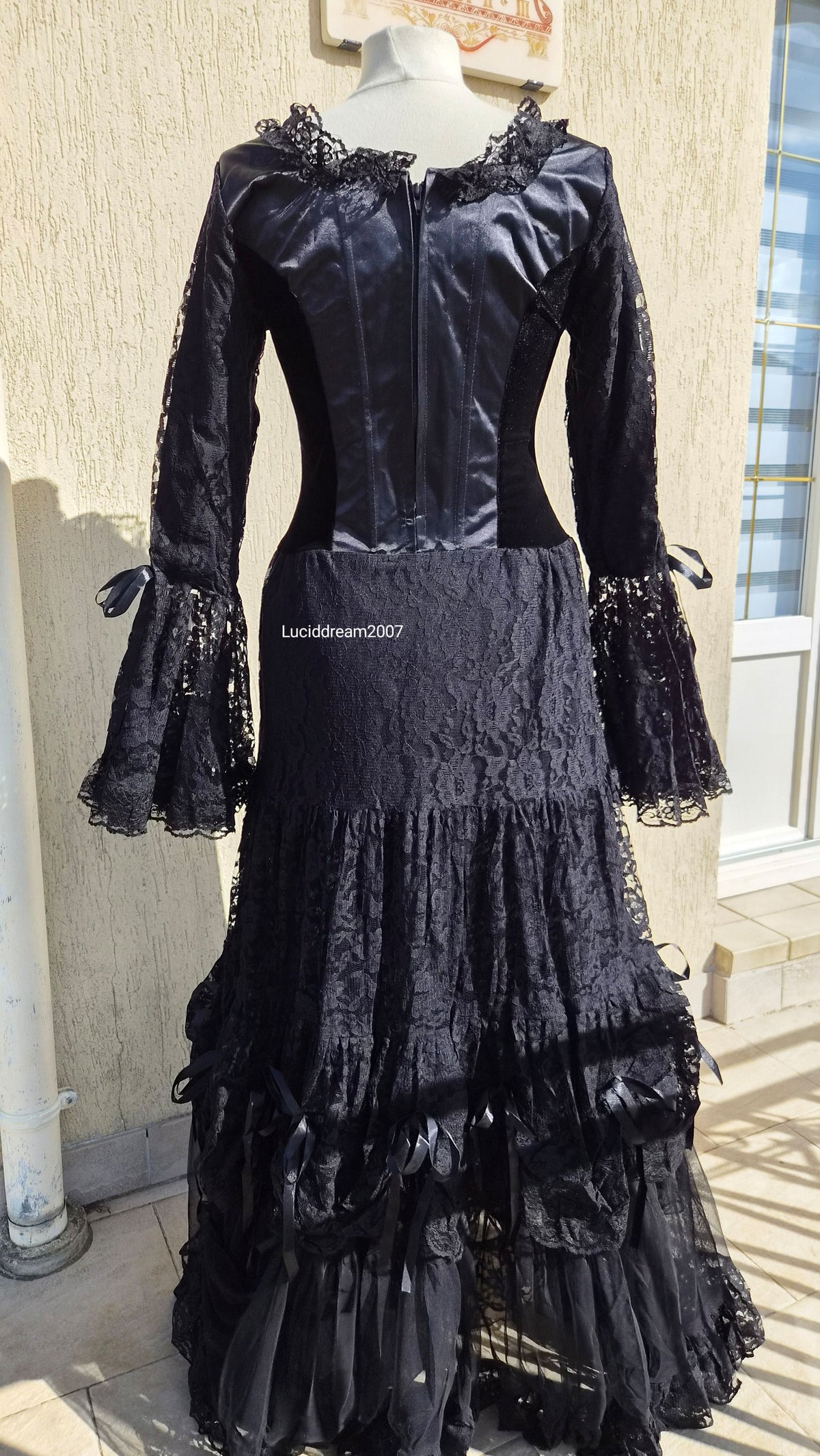 Robe en dentelle et velours BARES