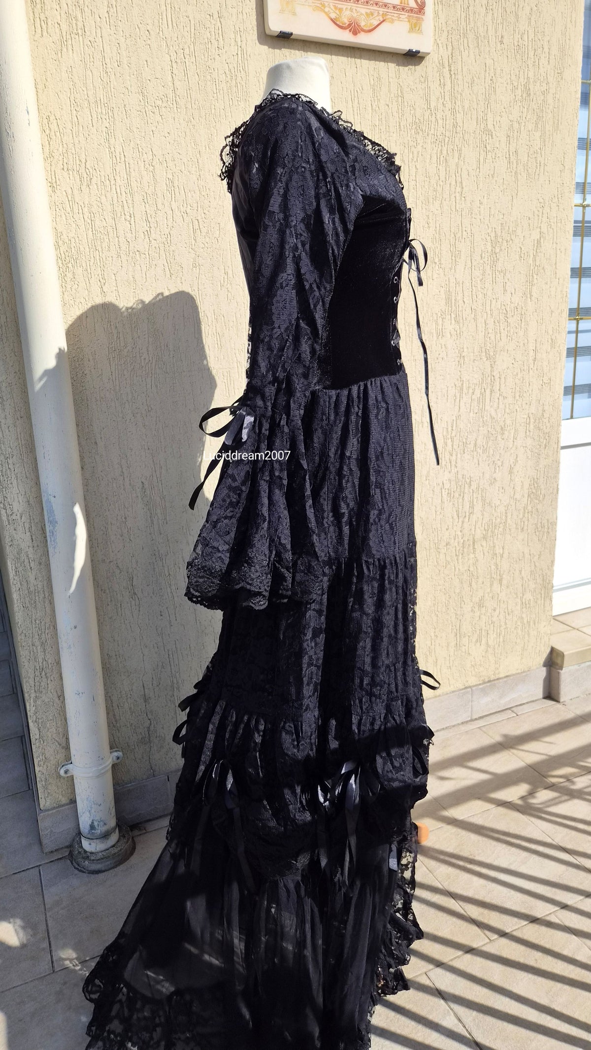 Robe en dentelle et velours BARES