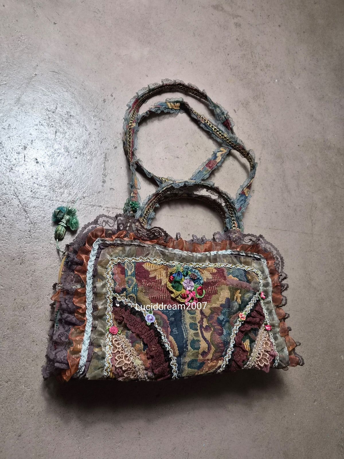 Sac brodé