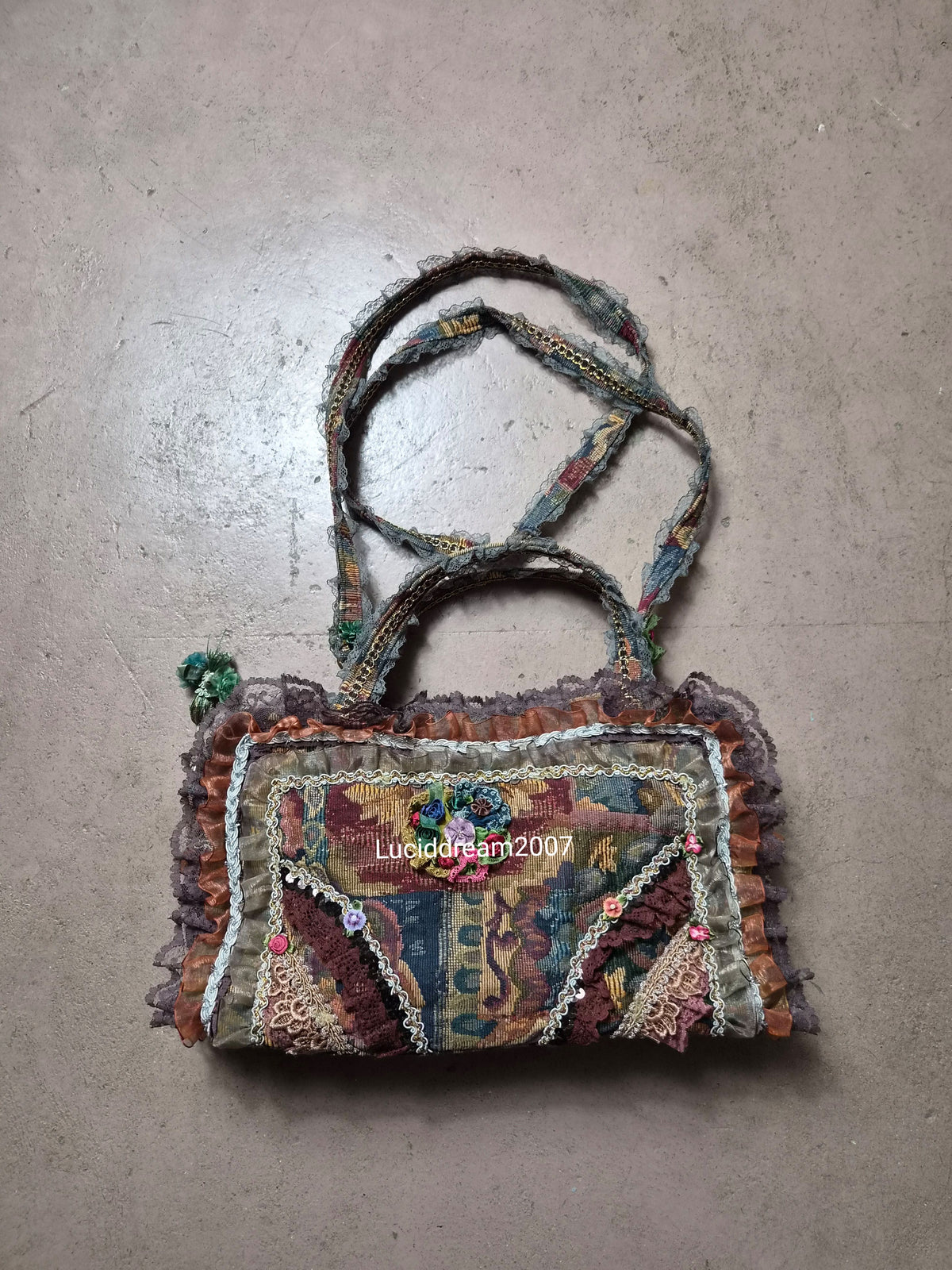 Sac brodé