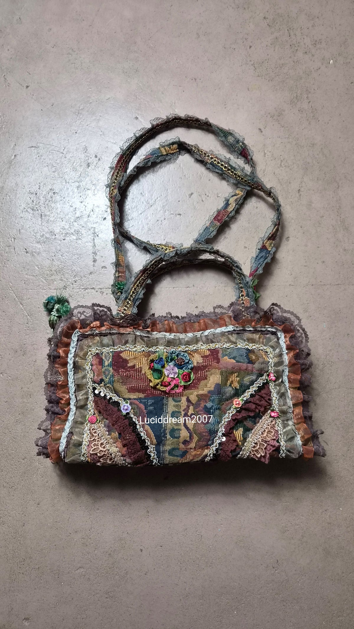 Sac brodé