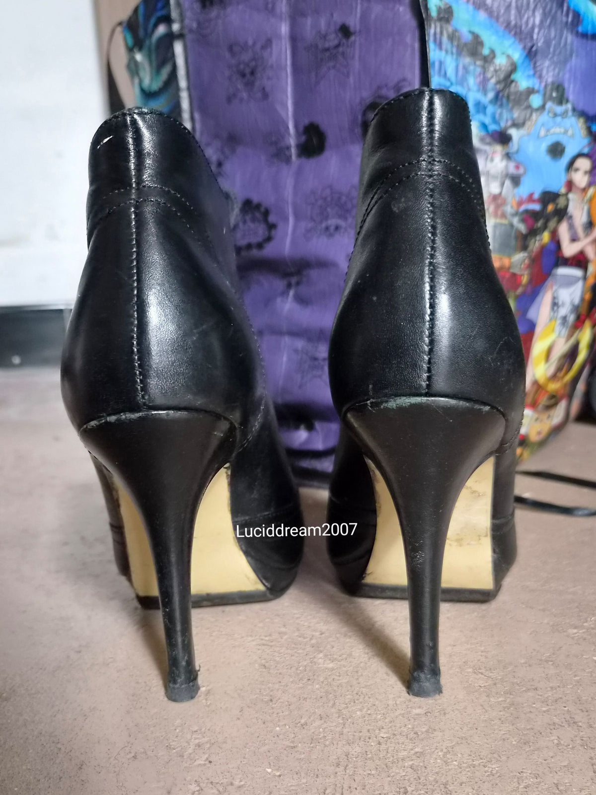 Black lace-up shoes