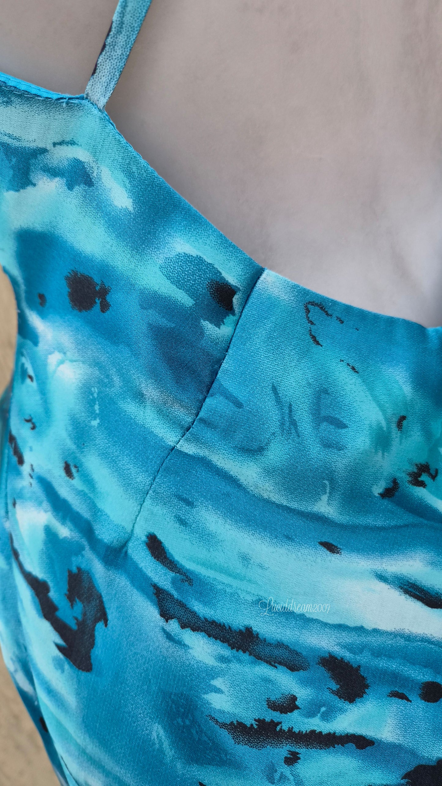 Robe asymétrique bleue Dave & Johnny