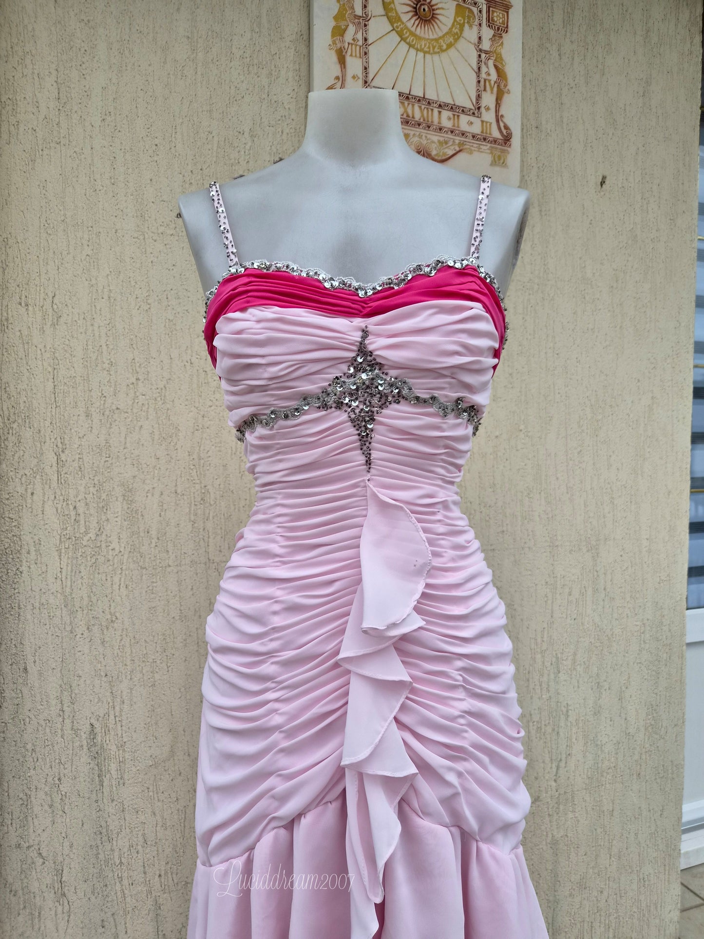 Robe rose deux tons dos lacé