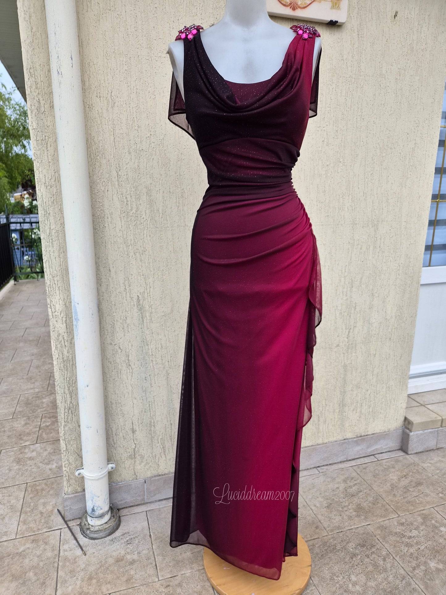Robe rouge Betsy & Adam