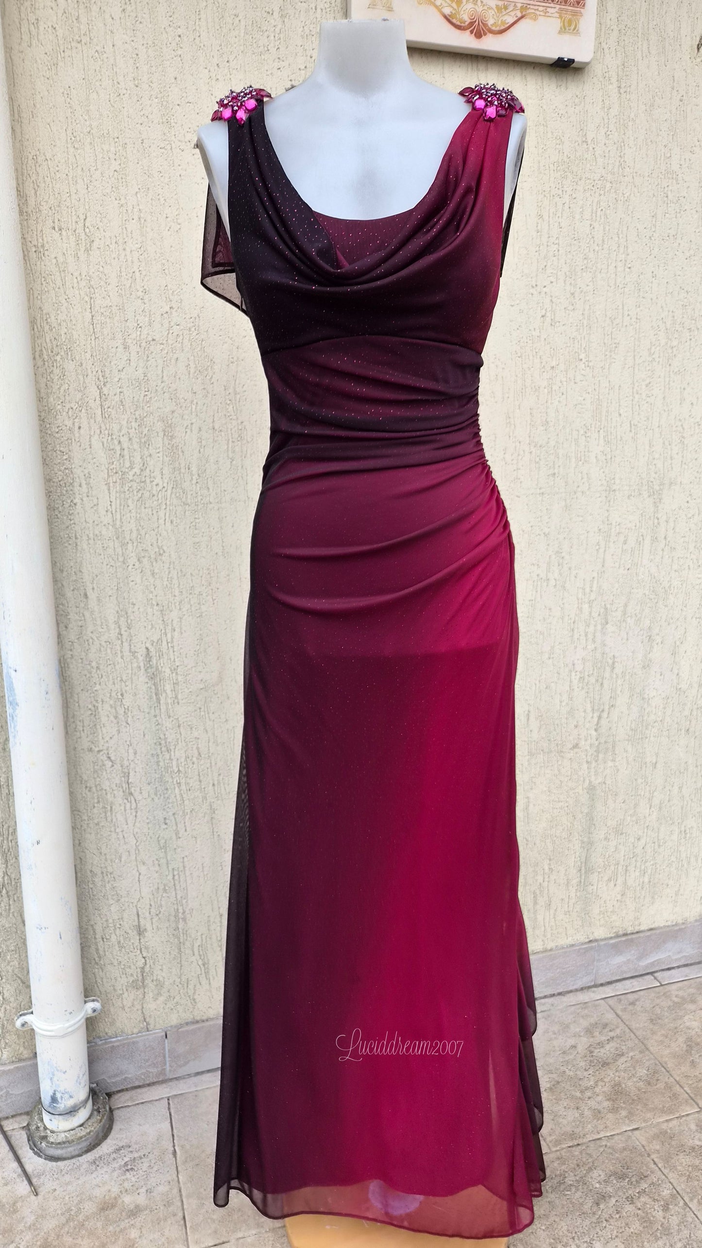 Robe rouge Betsy & Adam