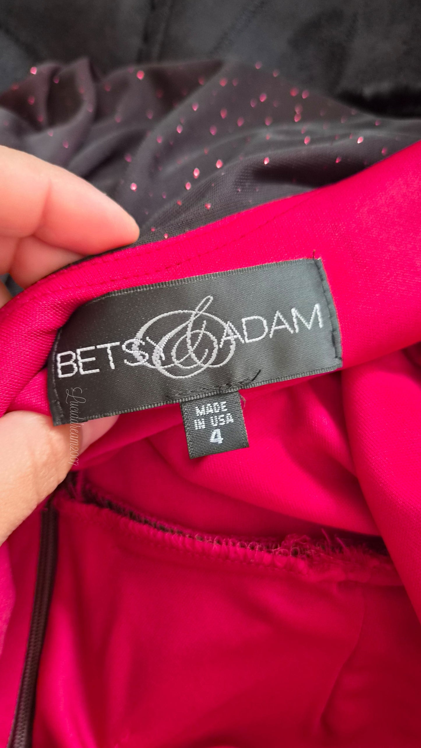 Robe rouge Betsy & Adam
