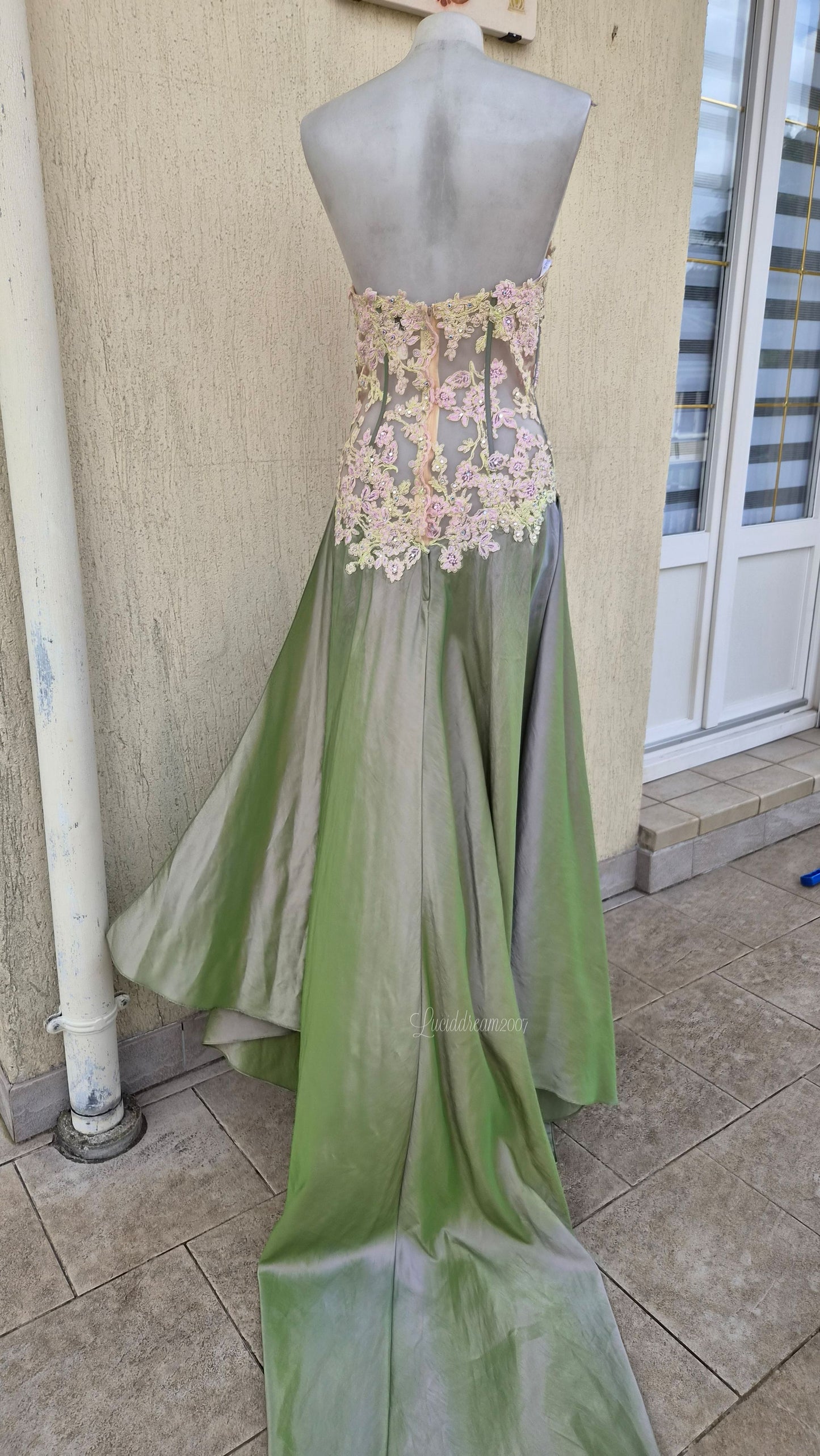 Robe bustier rose et verte
