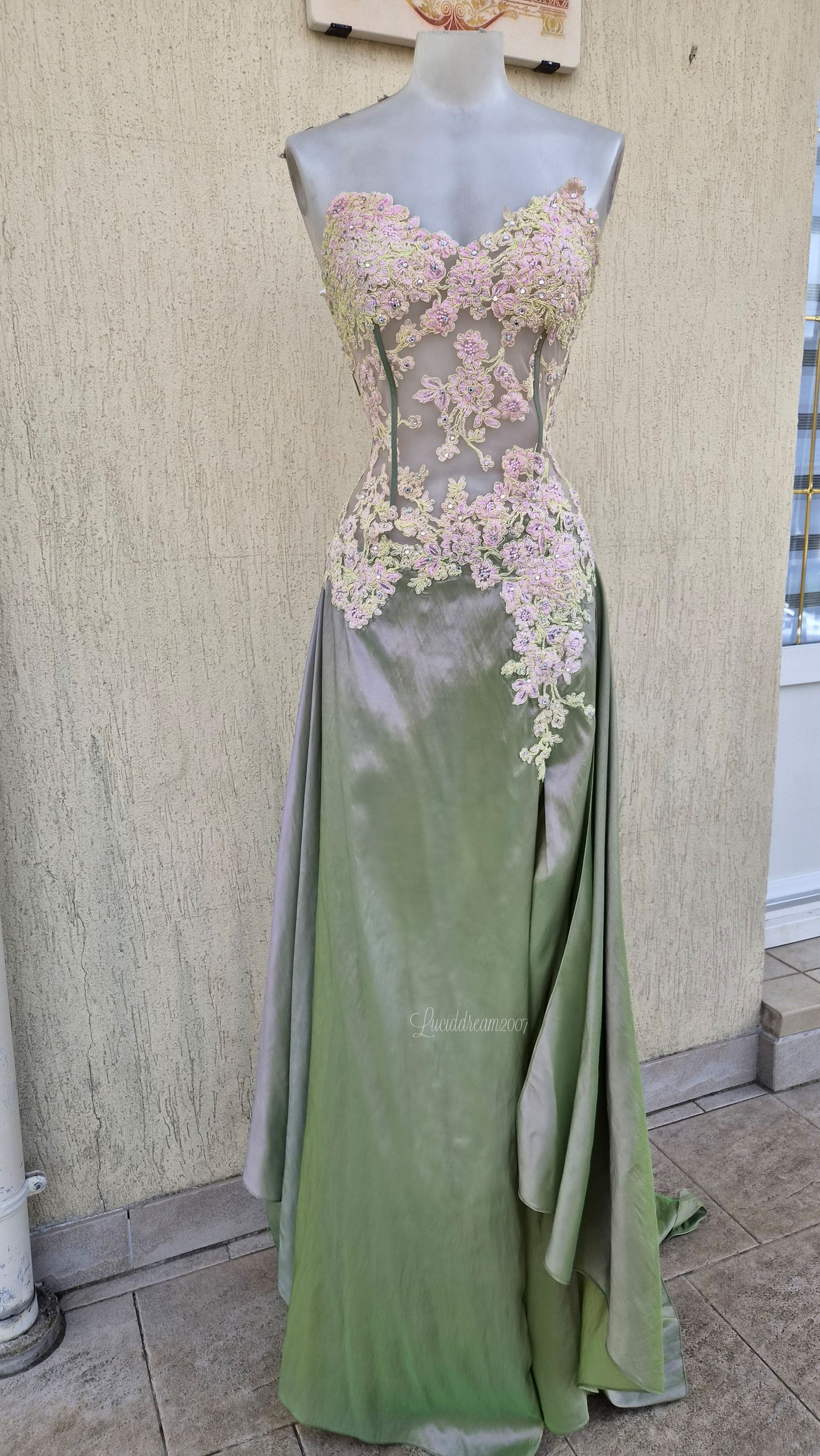 Robe bustier rose et verte