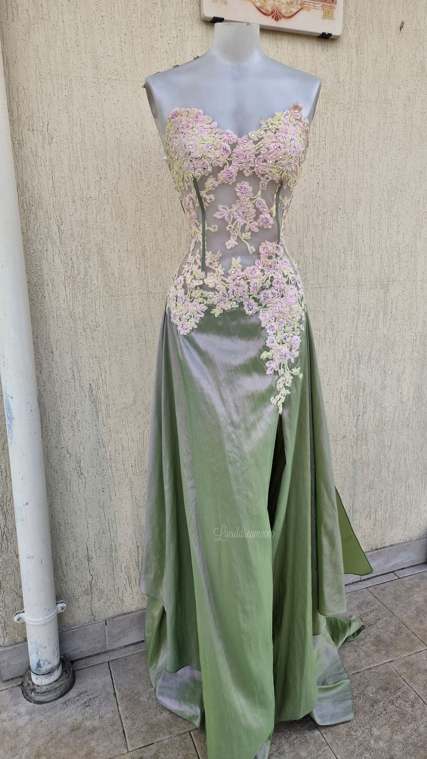 Robe bustier rose et verte