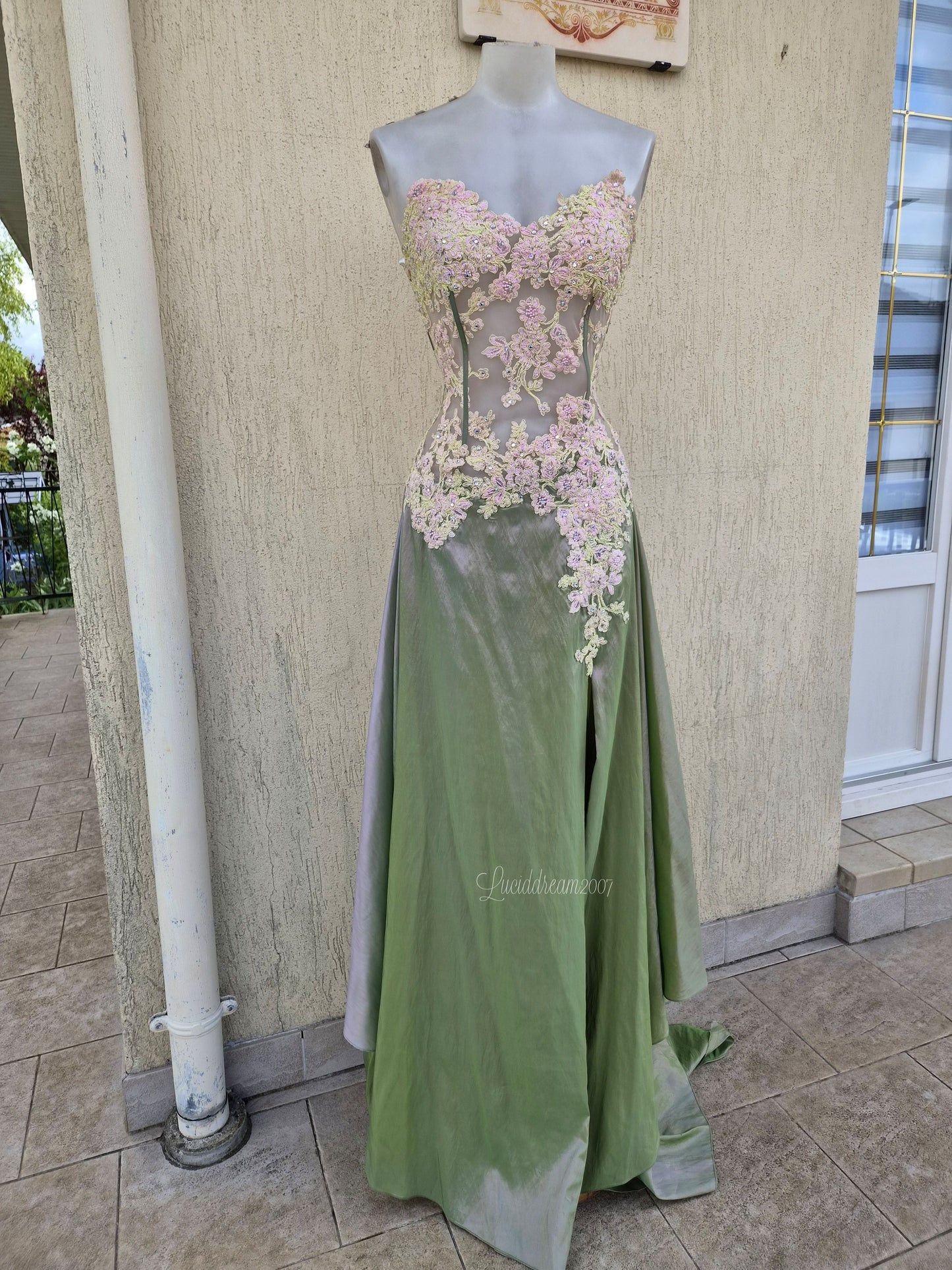 Robe bustier rose et verte