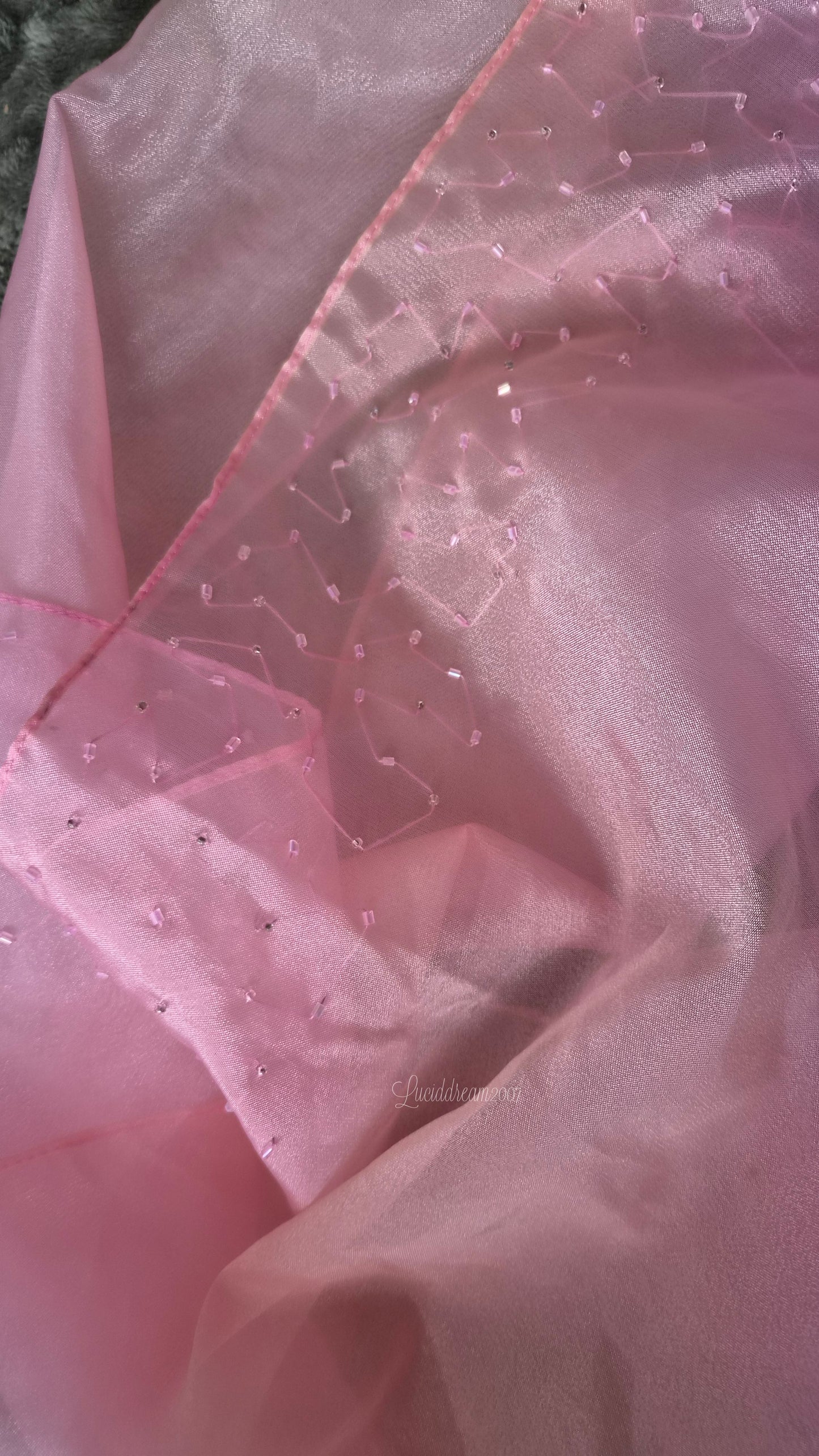 Robe bustier rose brodée