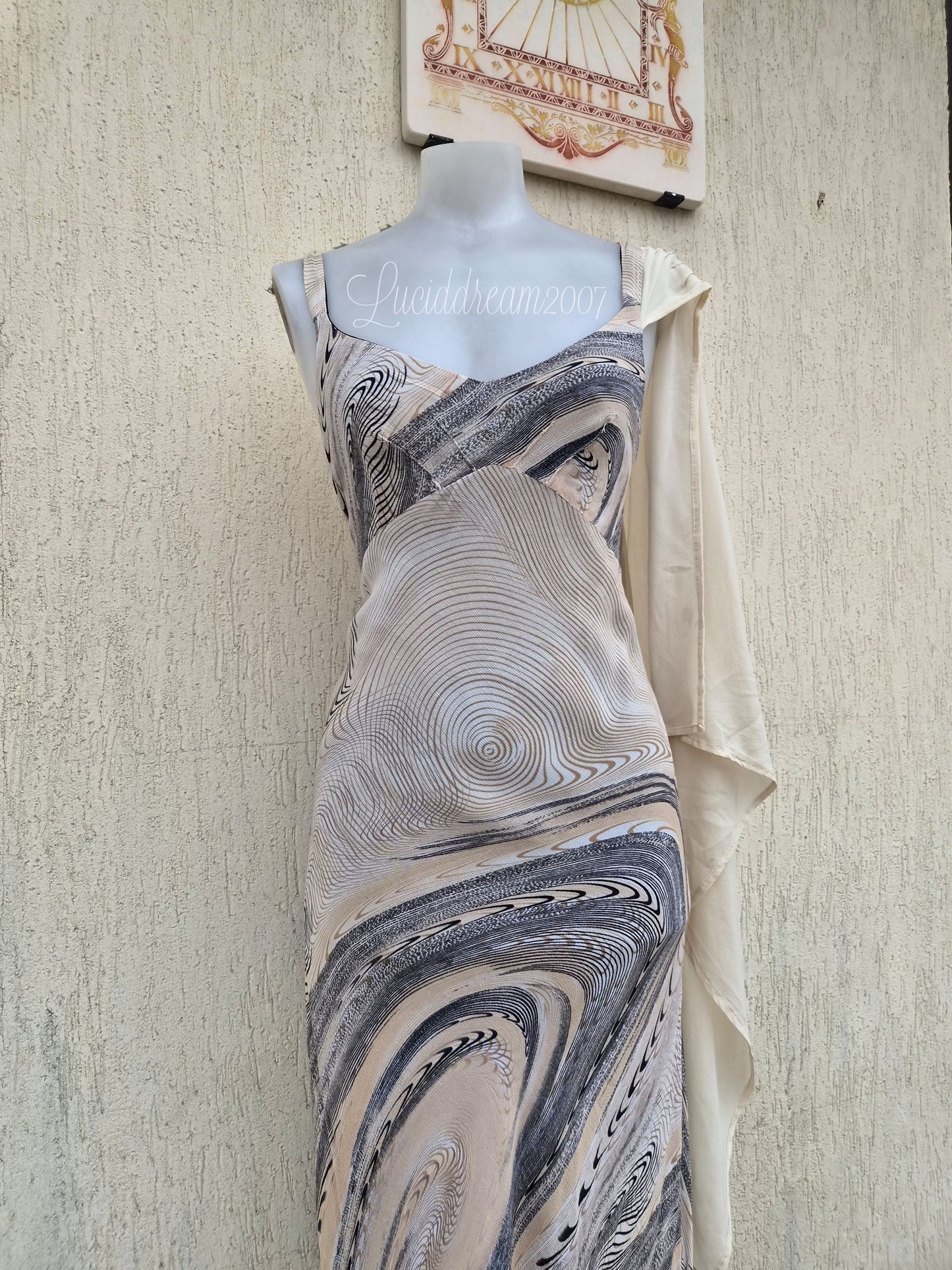 Robe en voile beige