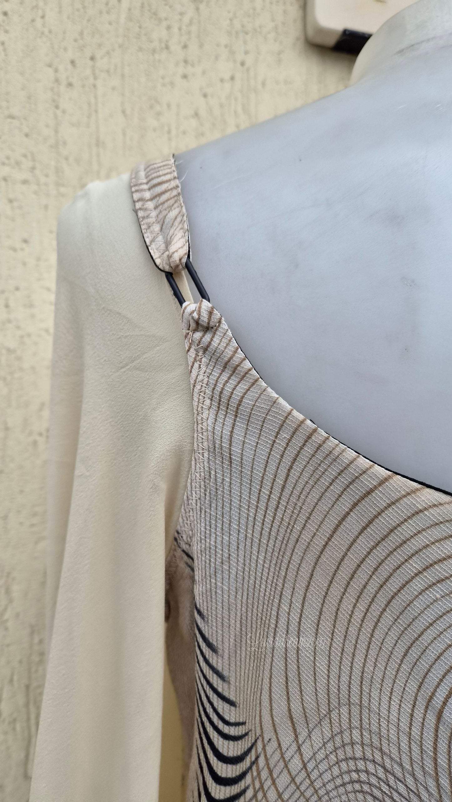 Robe en voile beige