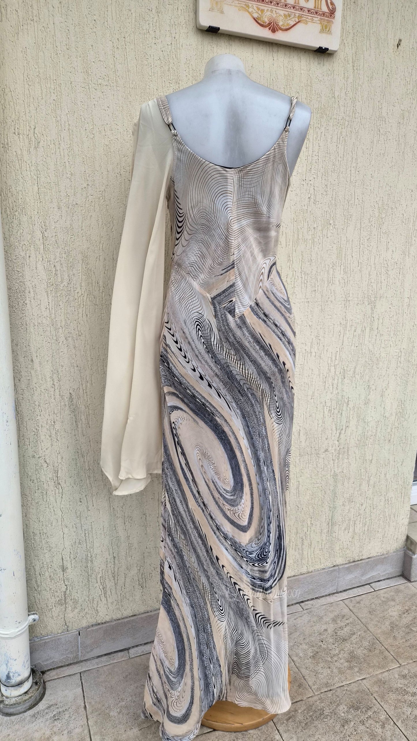 Robe en voile beige