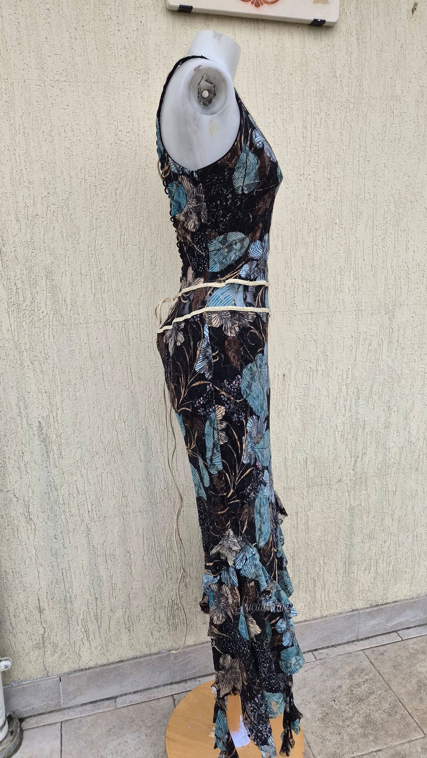 Robe en dentelle dos lacé